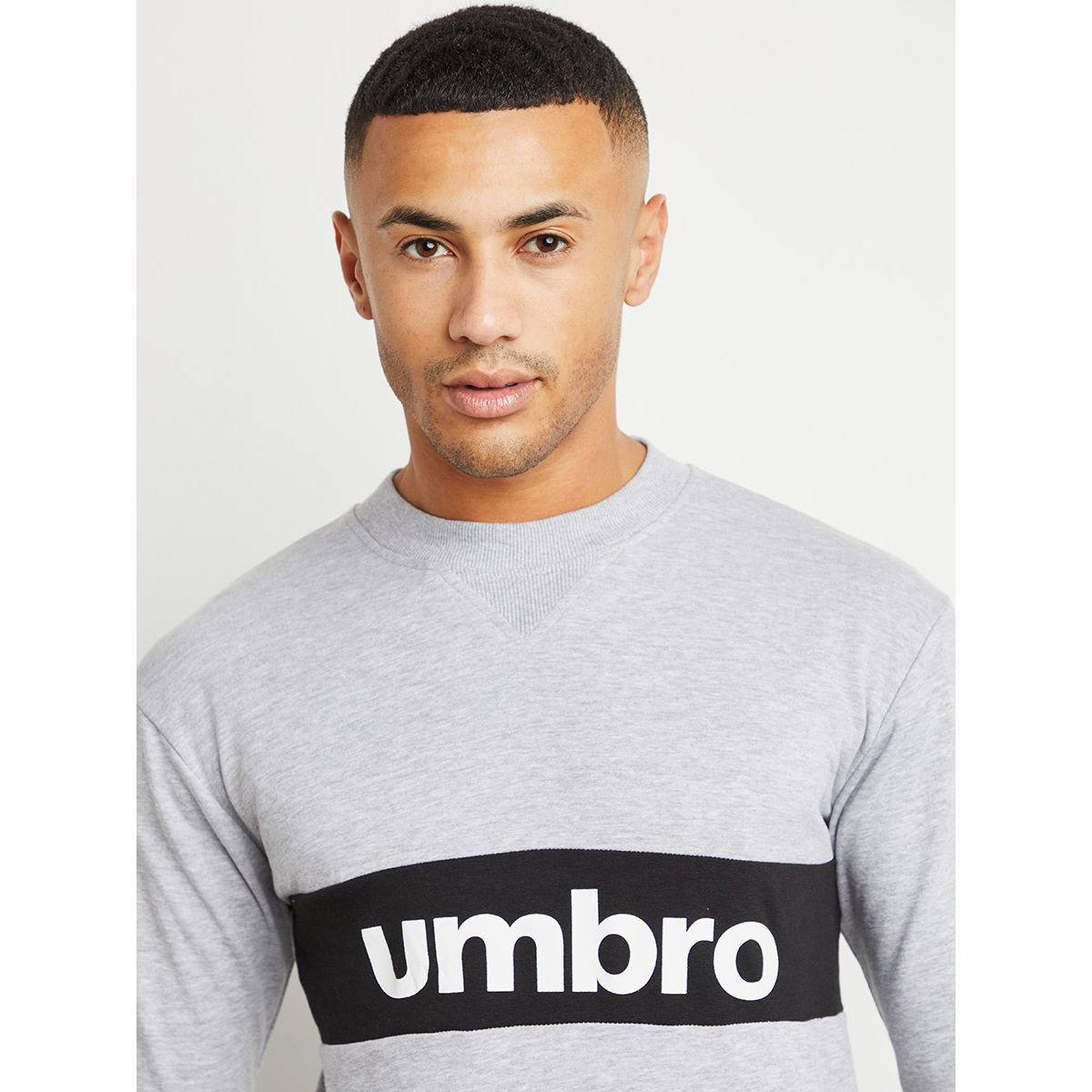 Umbro Umbro Branded Paneled Sweatshirt-men-winterwear-hoodiesandsweatshirts-image-3