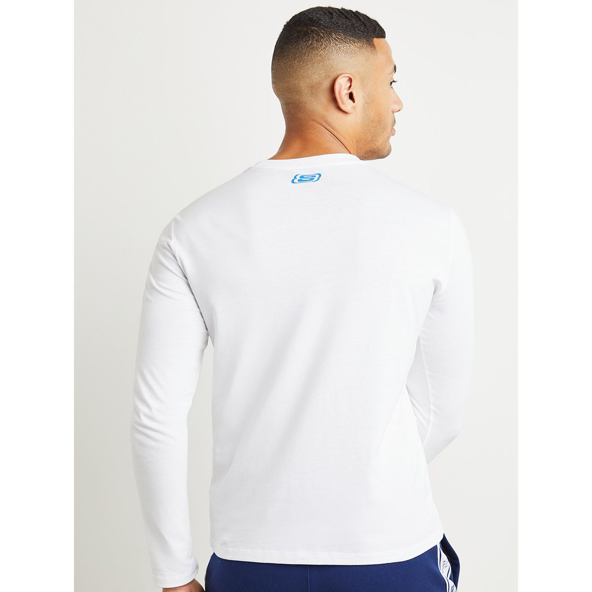 Skechers Wordmark Print Panel Long Sleeves T-shirt-men-clothing-sportswearandactivewear-tshirtsandpolos-image-3