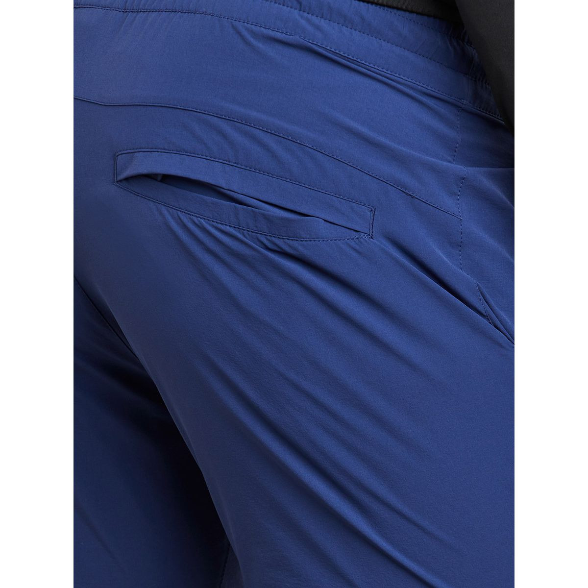 Skechers Cargo Pocket Detail Cuffed Jogger-men-clothing-sportswearandactivewear-bottoms-image-4