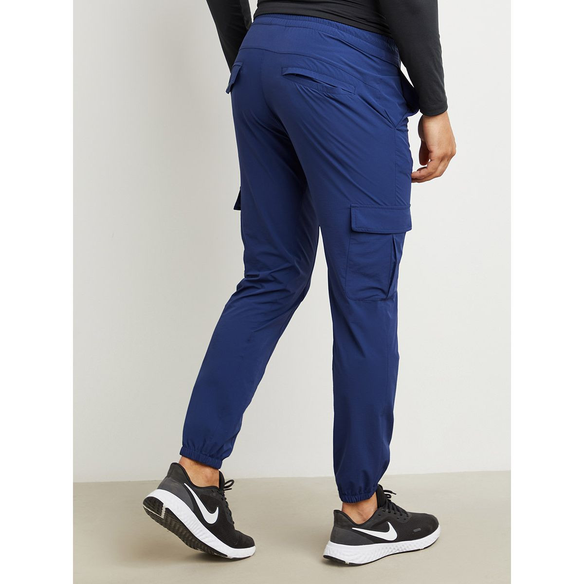 Skechers Cargo Pocket Detail Cuffed Jogger-men-clothing-sportswearandactivewear-bottoms-image-5