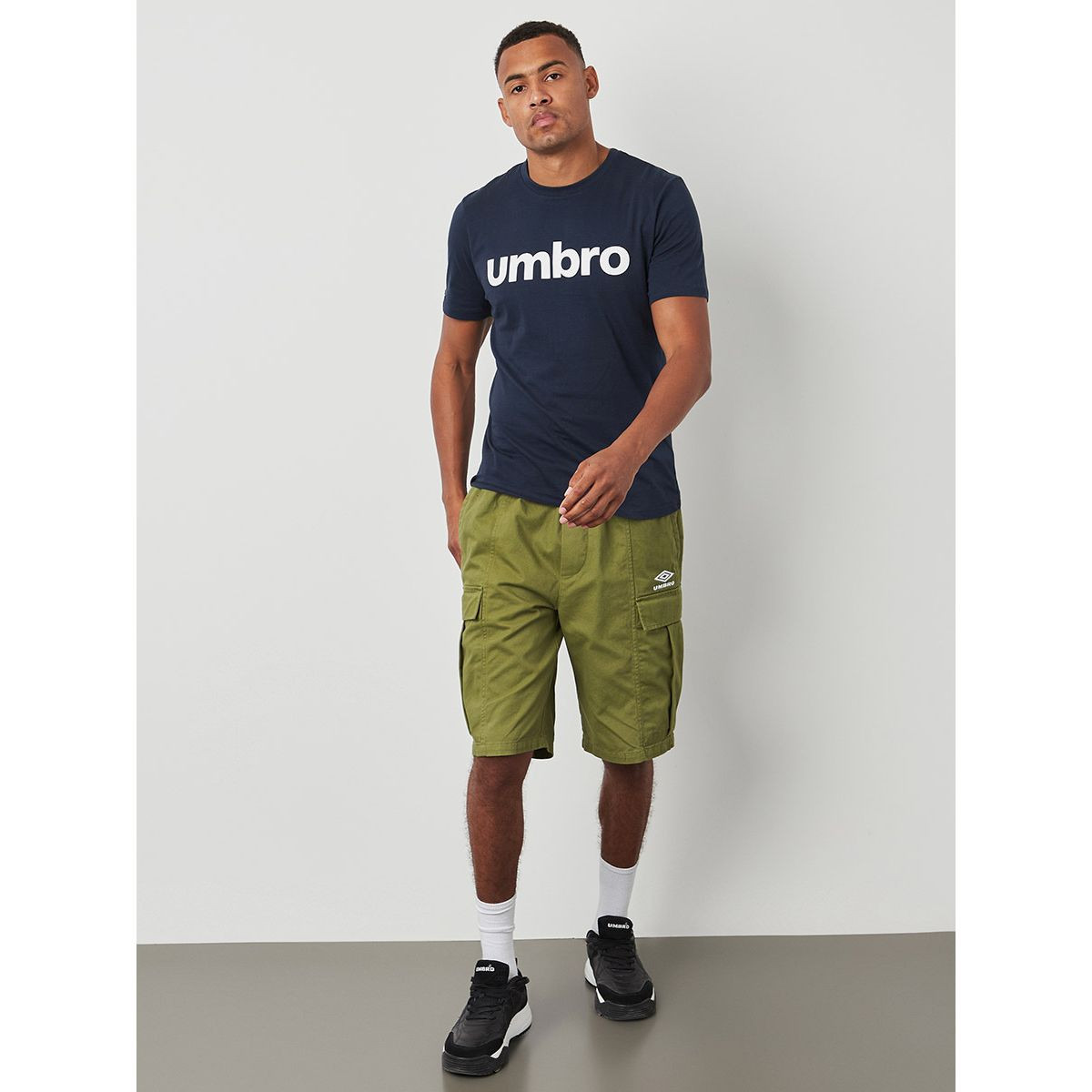 Umbro Linear Logo Graphic Printed Slim Fit T-shirt-men-clothing-sportswearandactivewear-tshirtsandpolos-image-2