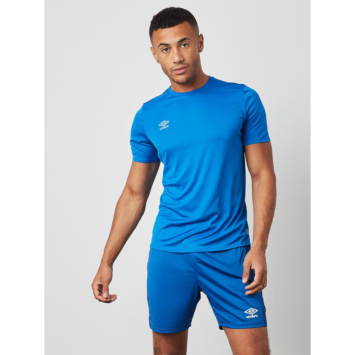 Umbro Fragment Shorts with Side Contrast Panel-men-clothing-sportswearandactivewear-bottoms-image-2