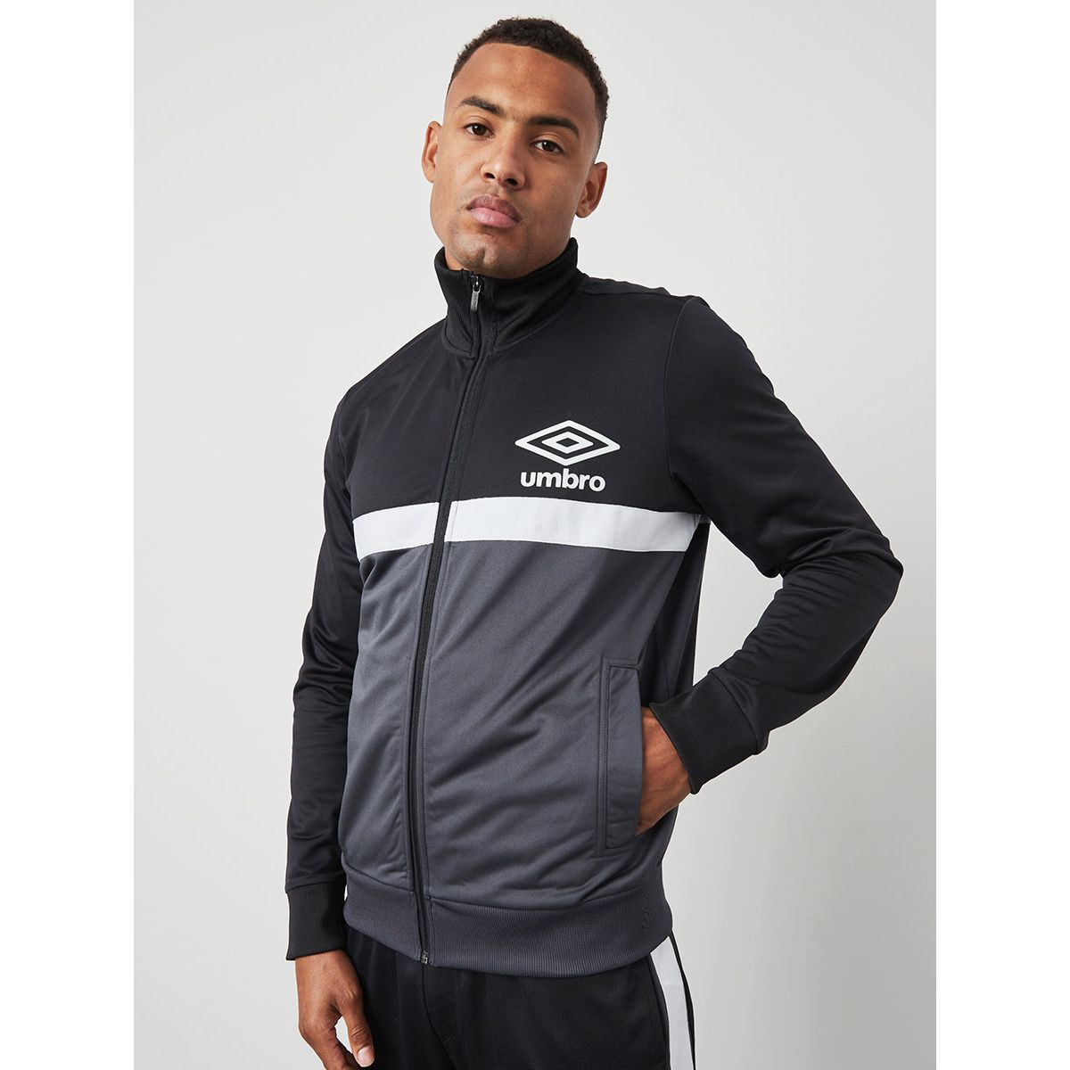 Umbro Coloblock Zip Through Long Sleeves Jacket-men-clothing-jacketsandblazers-jackets-image-1