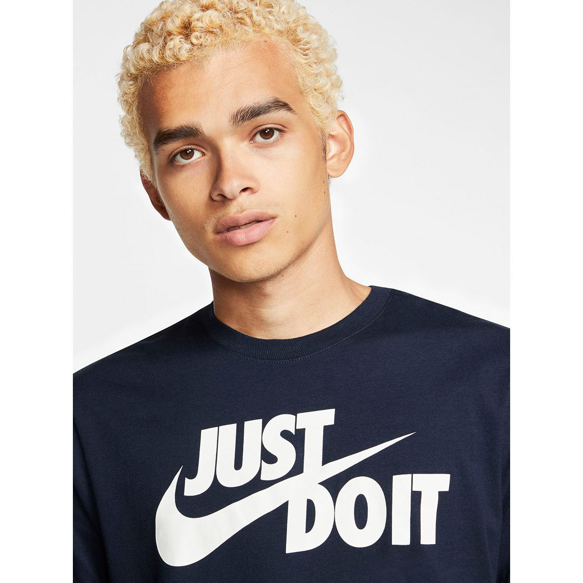 NSW Just Do It Swoosh Print Short Sleeves T-shirt-men-clothing-tshirtsandpolos-tshirts-image-4