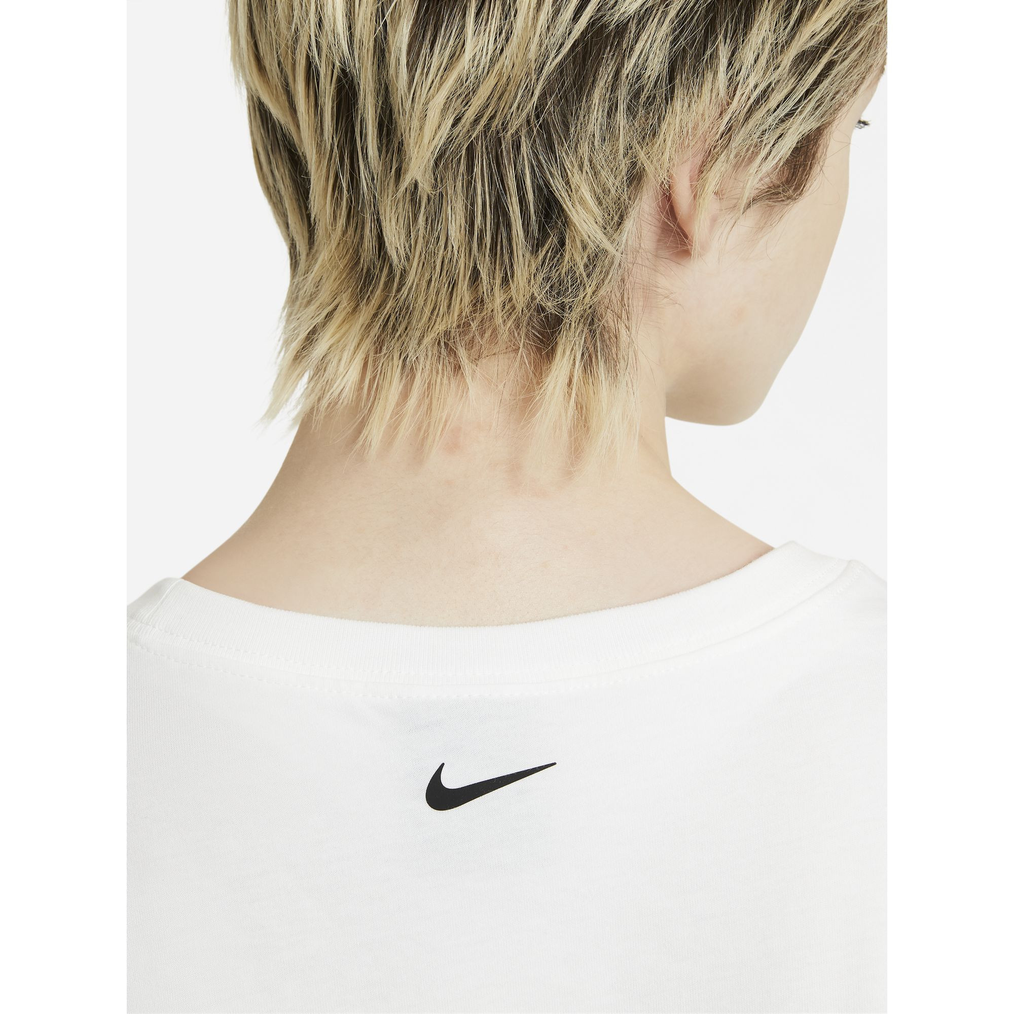 تيشيرت قصير نايك-women-clothing-tshirts-image-2