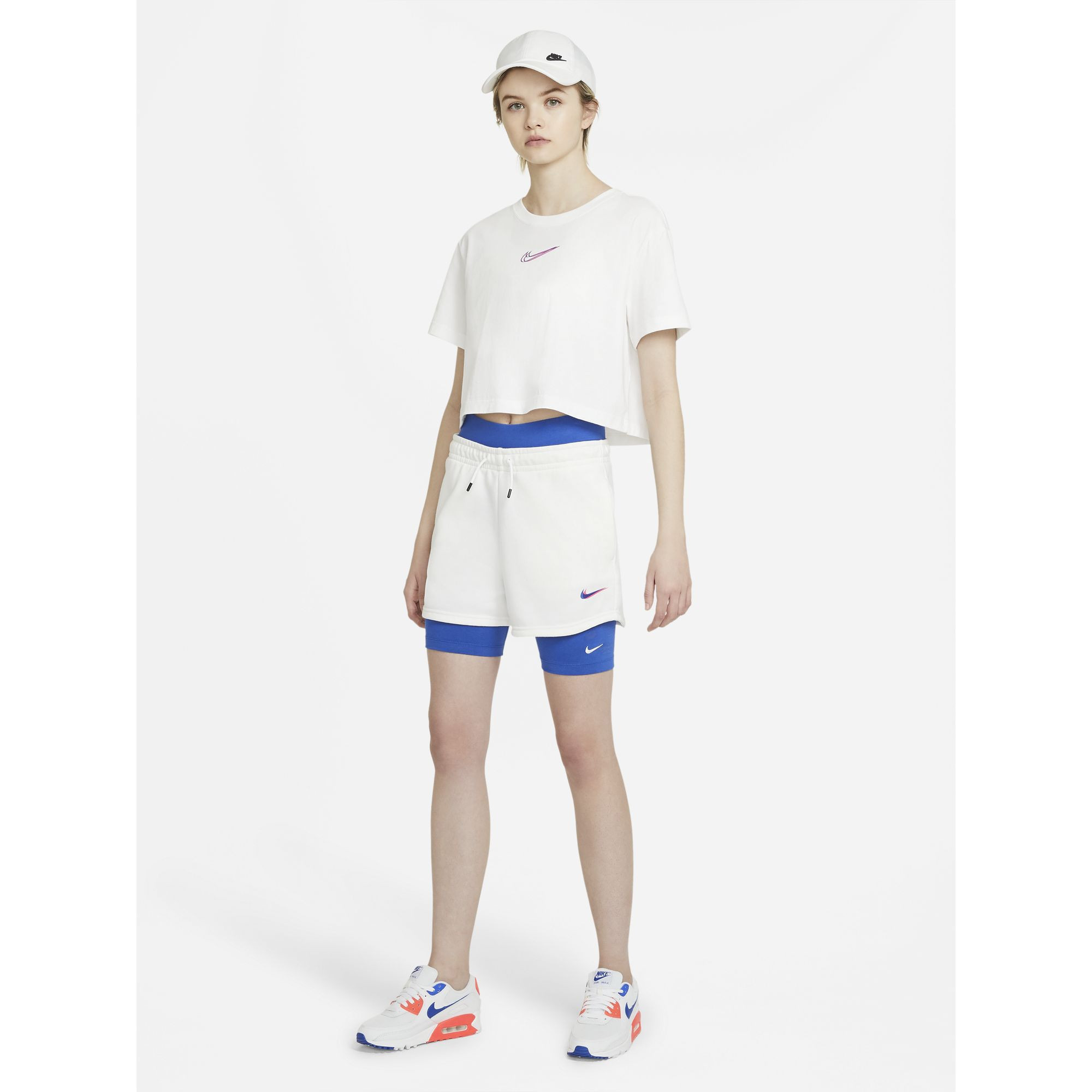 تيشيرت قصير نايك-women-clothing-tshirts-image-5