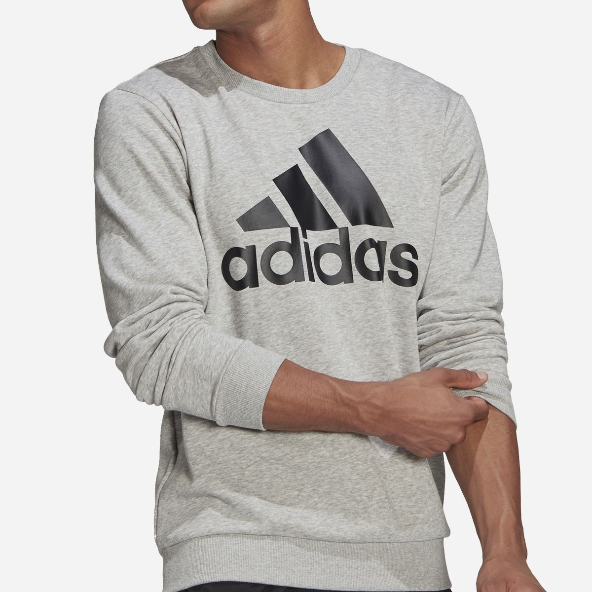سويت شيرت مطبع بشعار اديداس من اديداس-men-winterwear-hoodiesandsweatshirts-image-2