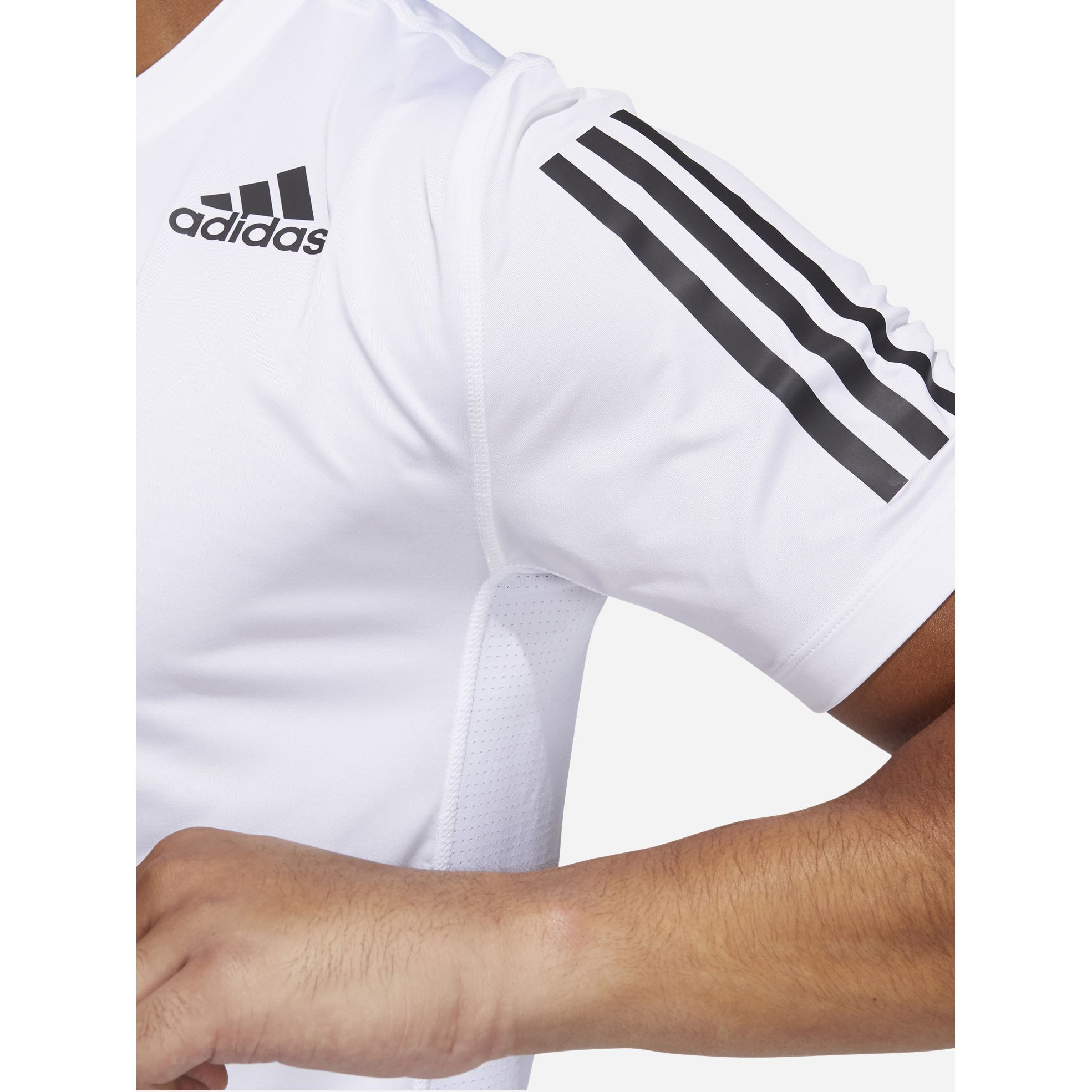 Adidas Tech Fit 3-Stripes Detail Short Sleeves Fitted T-shirt-men-clothing-sportswearandactivewear-tshirtsandpolos-image-4