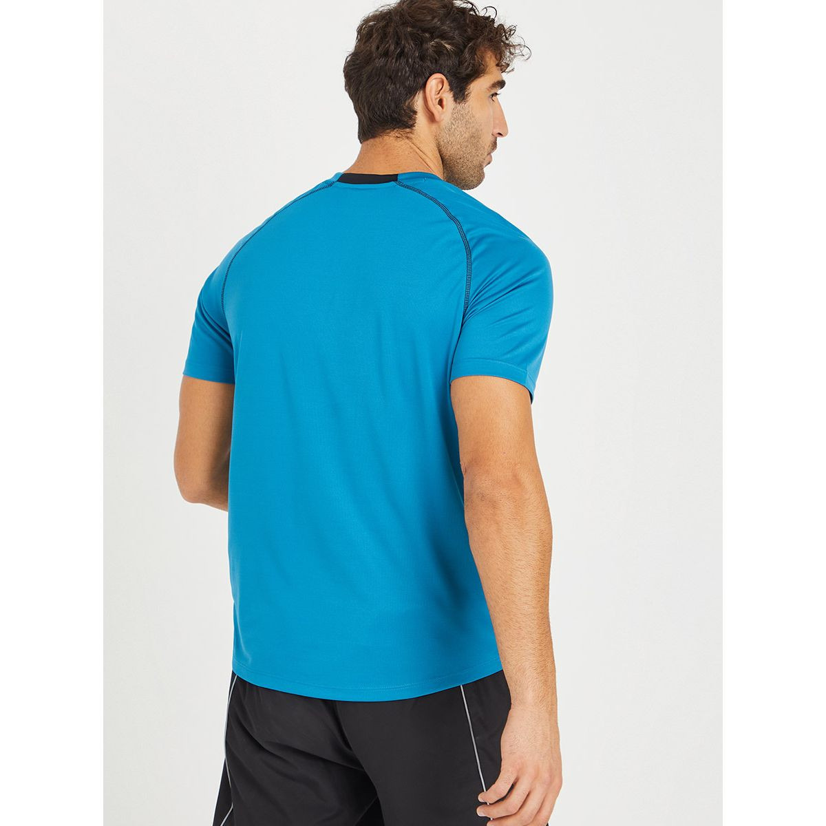 Umbro Crew Neck Training Jersey T-shirt-men-clothing-sportswearandactivewear-tshirtsandpolos-image-4