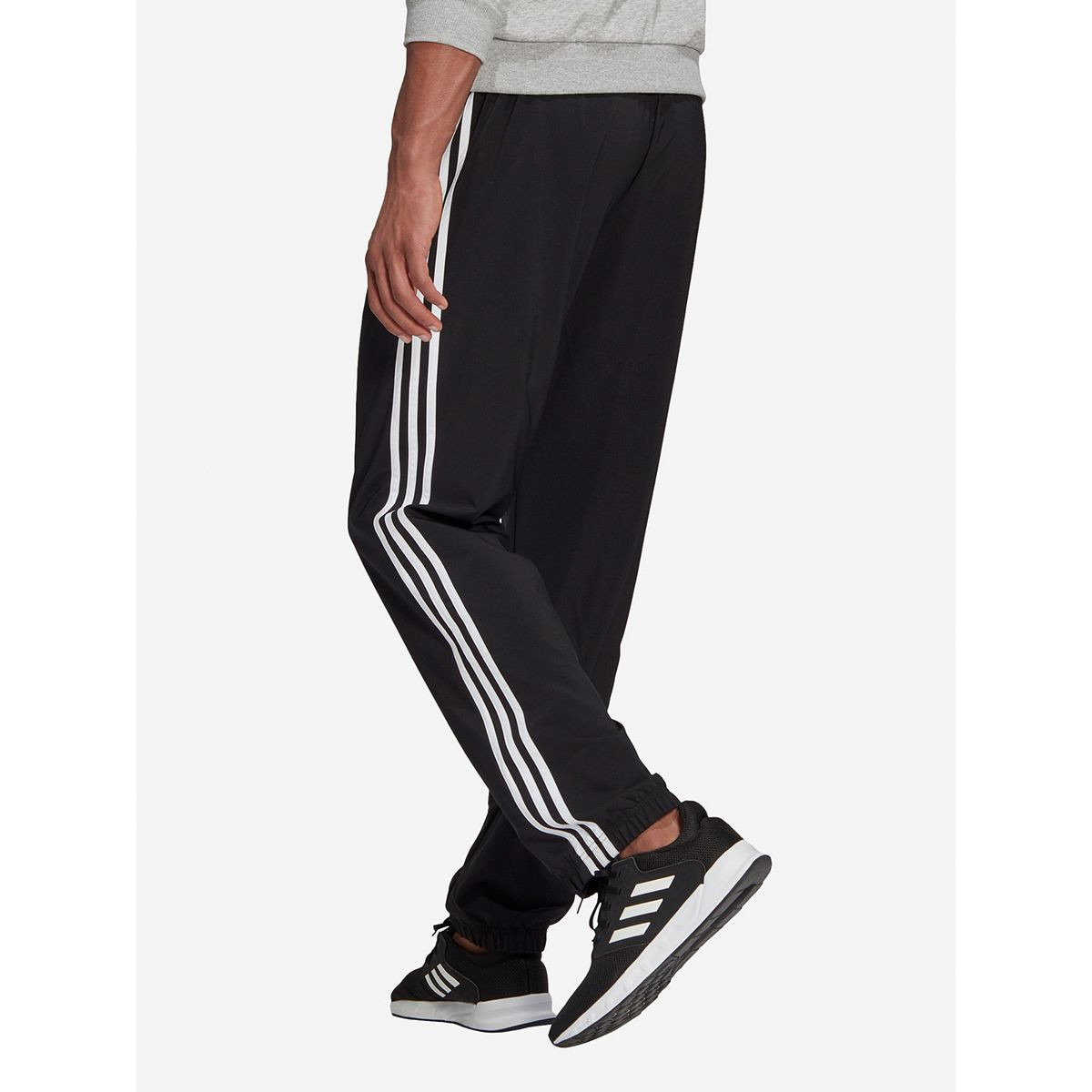 بنطال رياضي بخطوط جانبية-men-clothing-sportswearandactivewear-bottoms-image-2