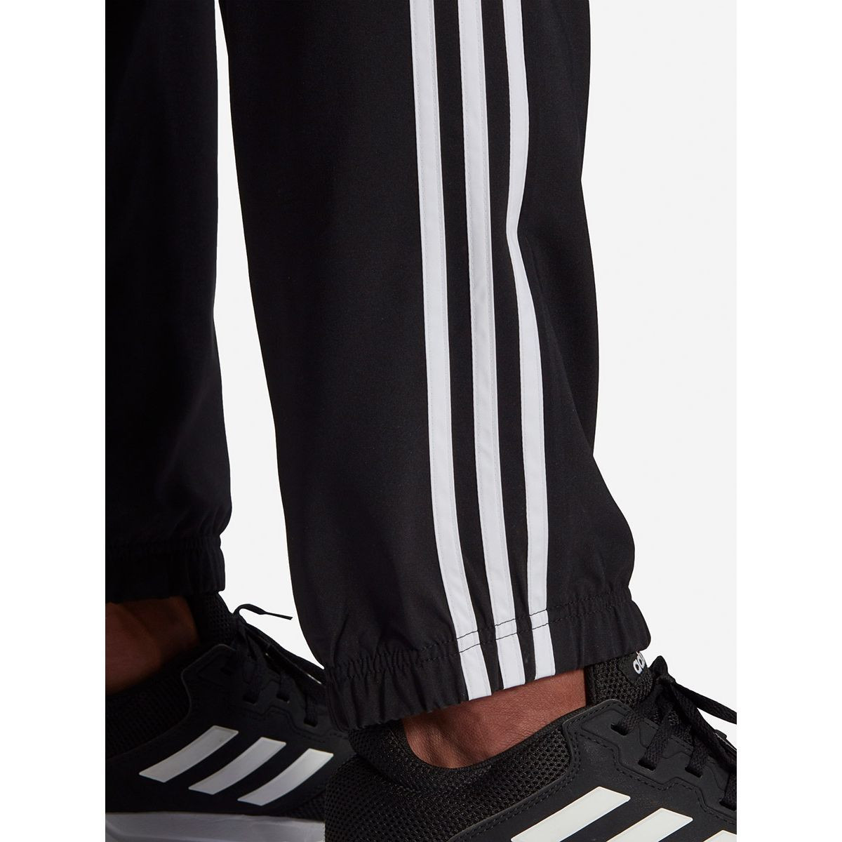 بنطال رياضي بخطوط جانبية-men-clothing-sportswearandactivewear-bottoms-image-5
