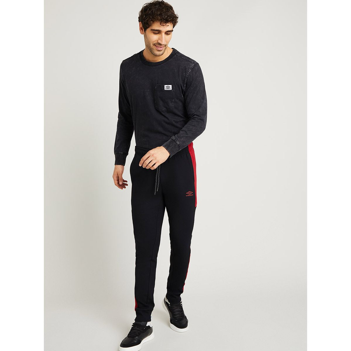 بنطال جوغر بنمط كتل الالوان-men-clothing-bottoms-joggers-image-3