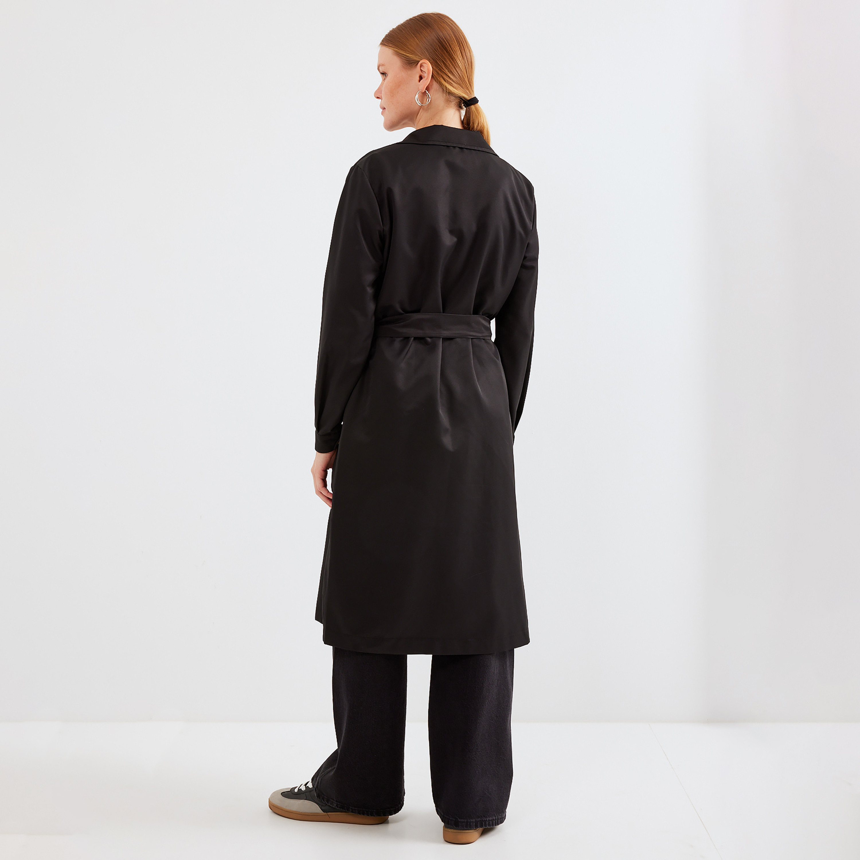 معطف ترنش مزدوج الصدر بياقة مطوية نسائي باللون الأسود من بيجدارت-women-clothing-coatsandjackets-coats-image-3