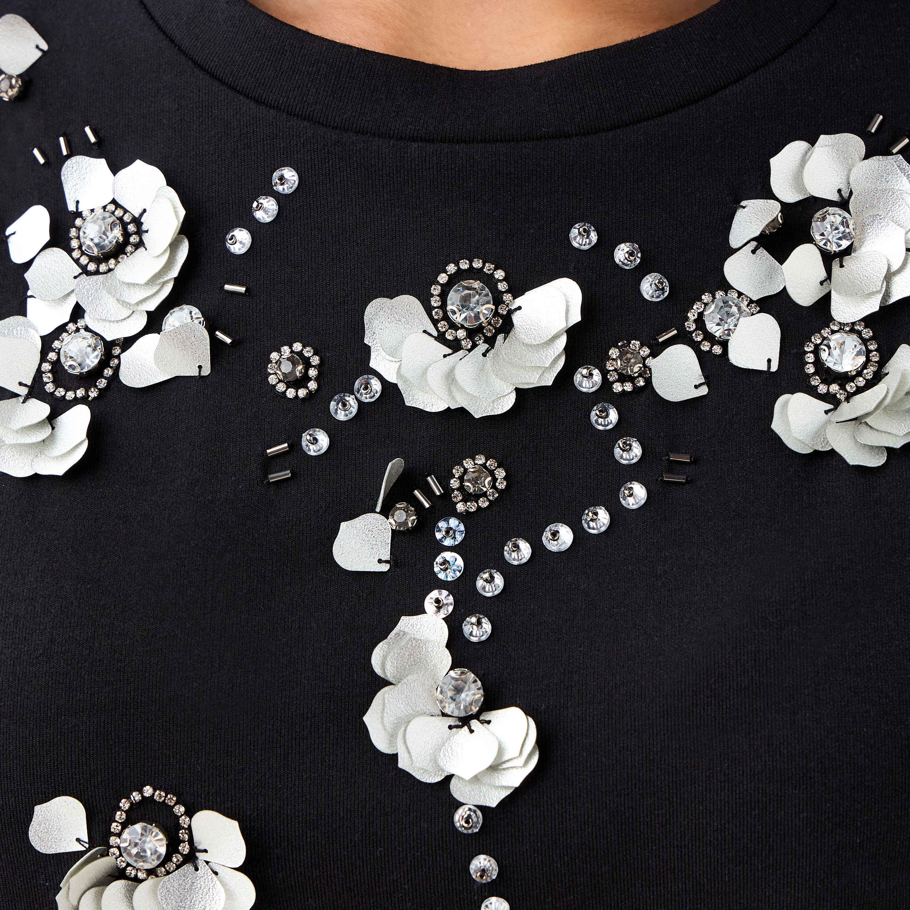 تيشيرت مزين بقصّة عادية-women-clothing-tshirts-image-6