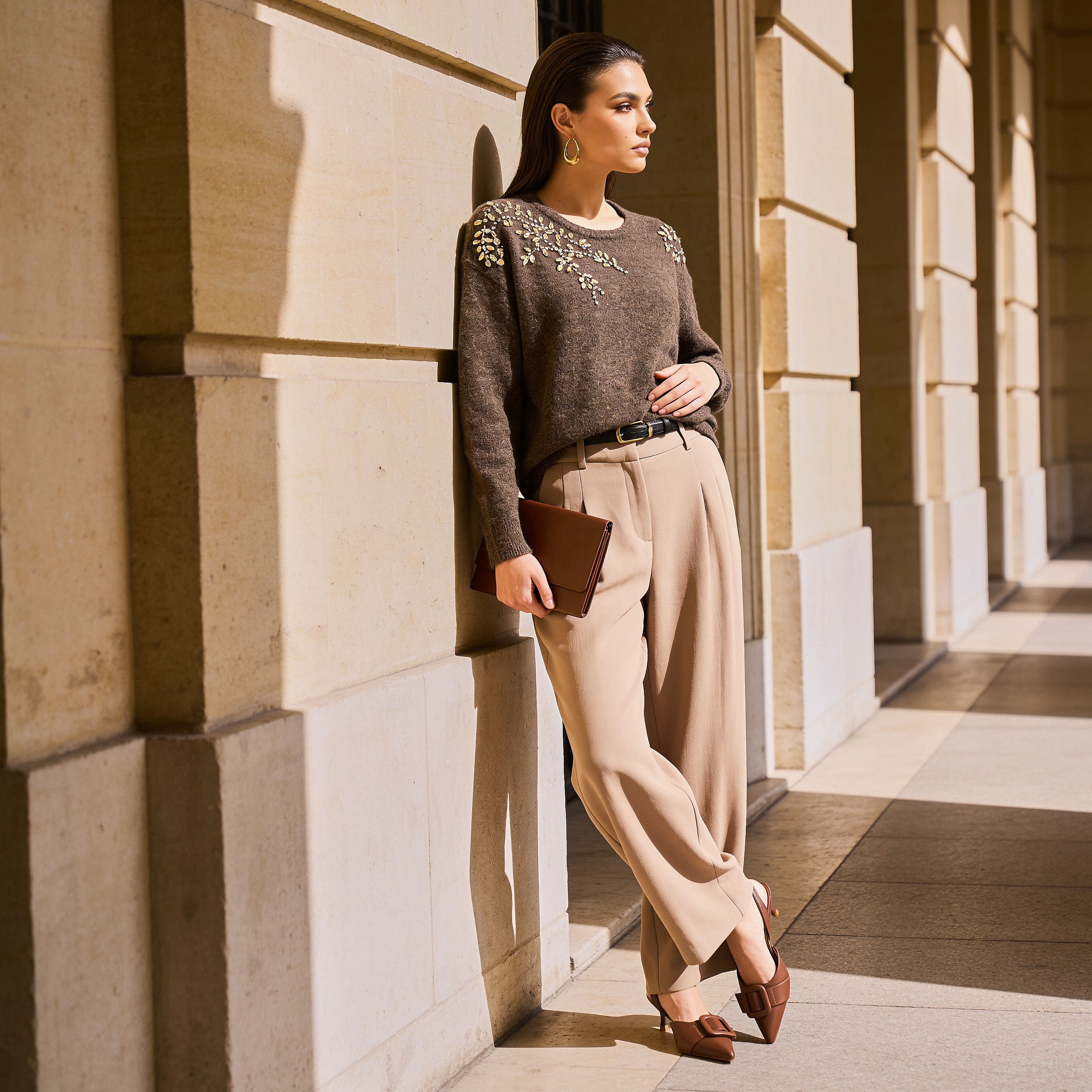 بنطلون بقصة مستقيمة وحلقات للحزام وكسرات من سبلاش سمارت-women-clothing-trousers-image-1