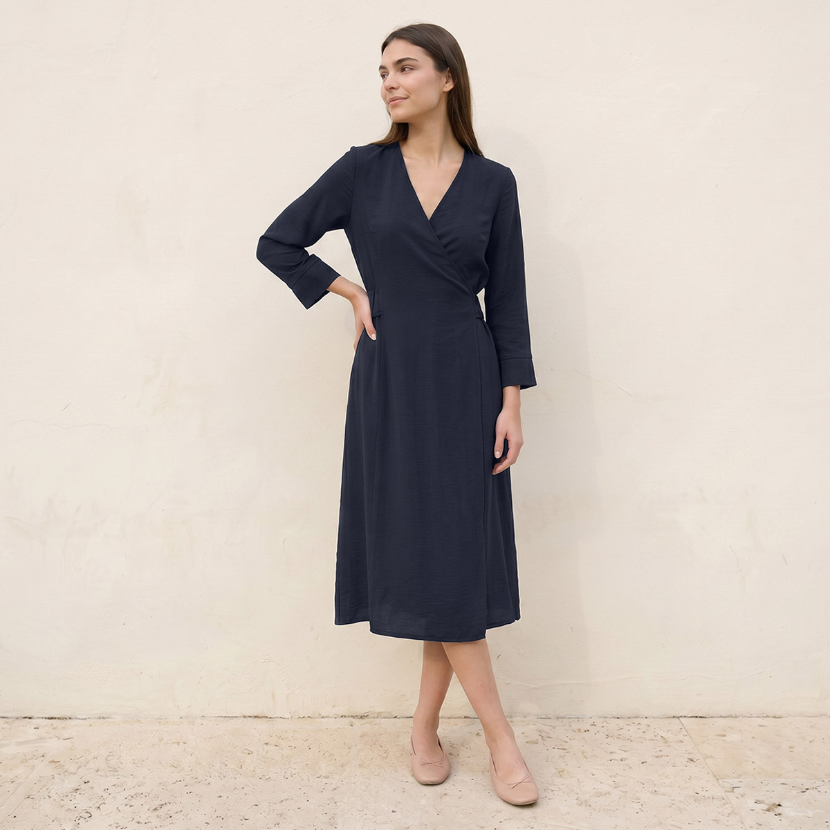 فستان لف بارز الملمس بتفاصيل خصر مطاطي من سبلاش سمارت-women-clothing-dresses-image-1