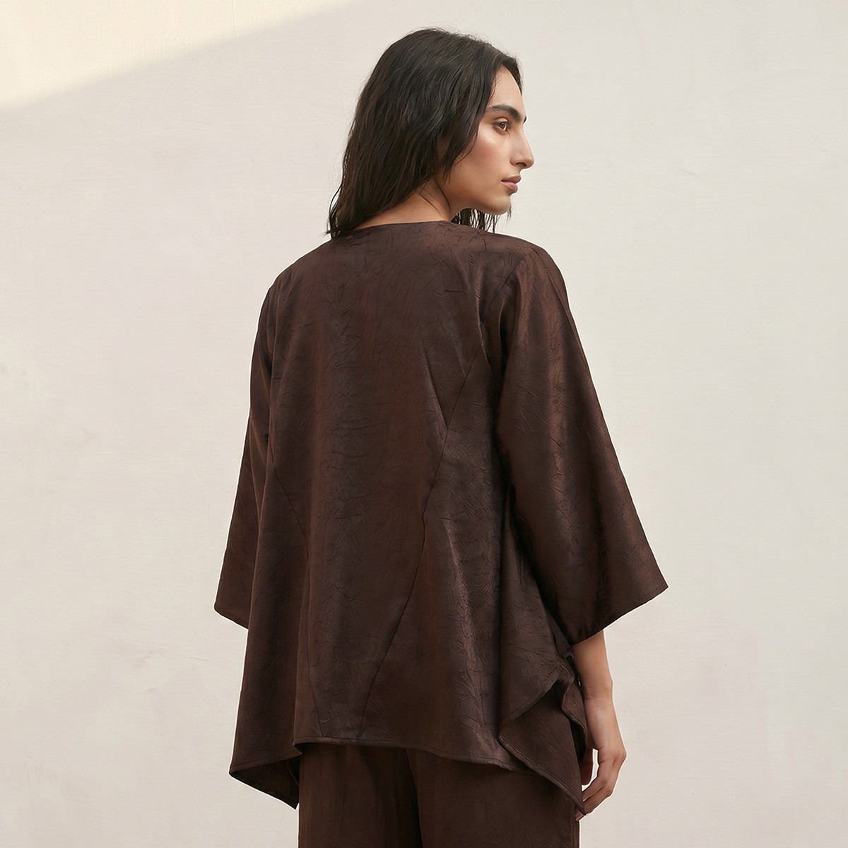 بلوزة بارزة الملمس برباط من سبلاش سمارت-women-clothing-shirtsandblouses-blouses-image-4