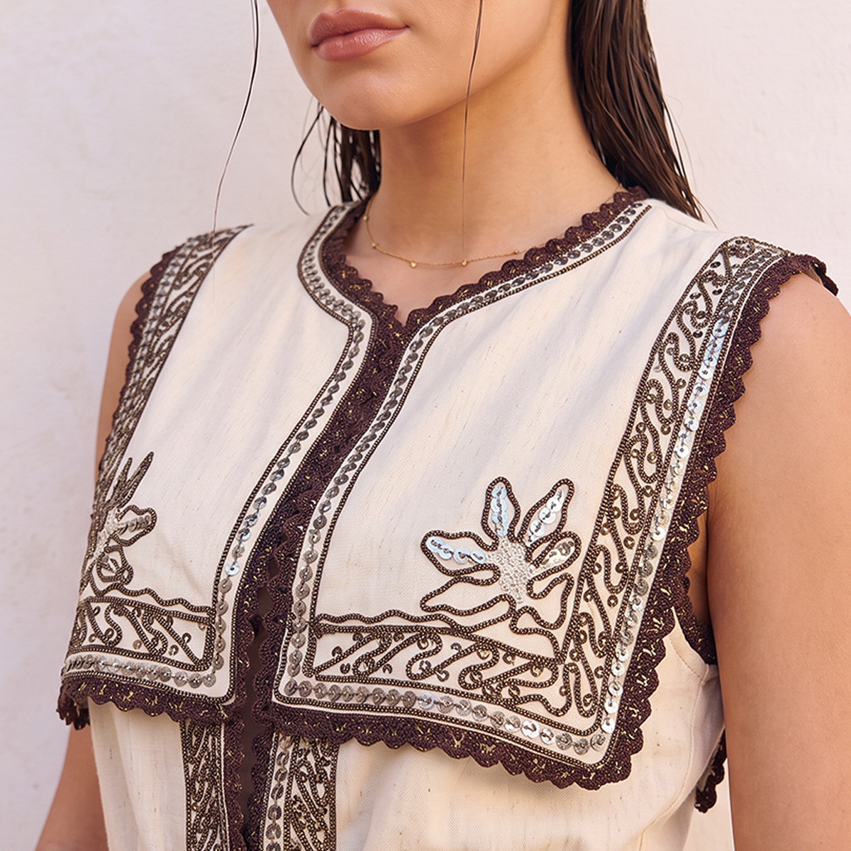 Splash Smart Sleeveless Waistcoat with Embroidery-women-winterwear-coatsandjackets-waistcoats-image-5