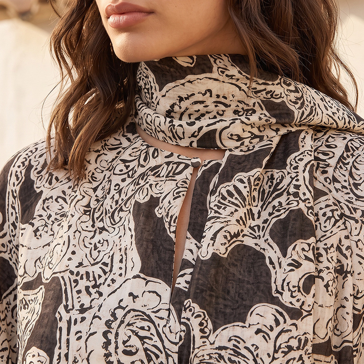 بلوزة بربطة عنق من سبلاش سمارت-women-clothing-shirtsandblouses-blouses-image-5