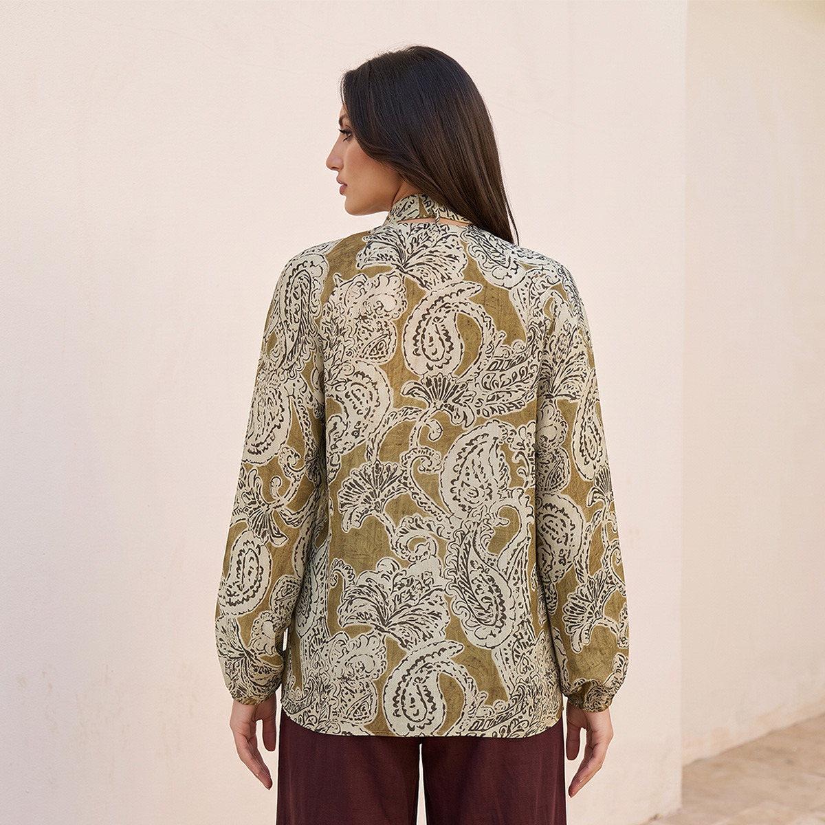 بلوزة بربطة عنق من سبلاش سمارت-women-clothing-shirtsandblouses-blouses-image-3