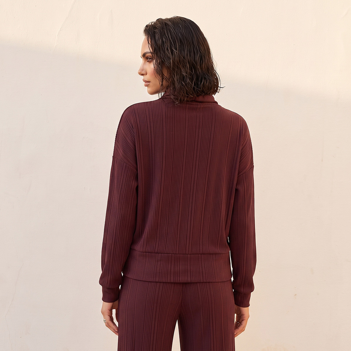 بلوزة بياقة عالية وقصة مريحة من سبلاش سمارت-women-clothing-shirtsandblouses-blouses-image-4