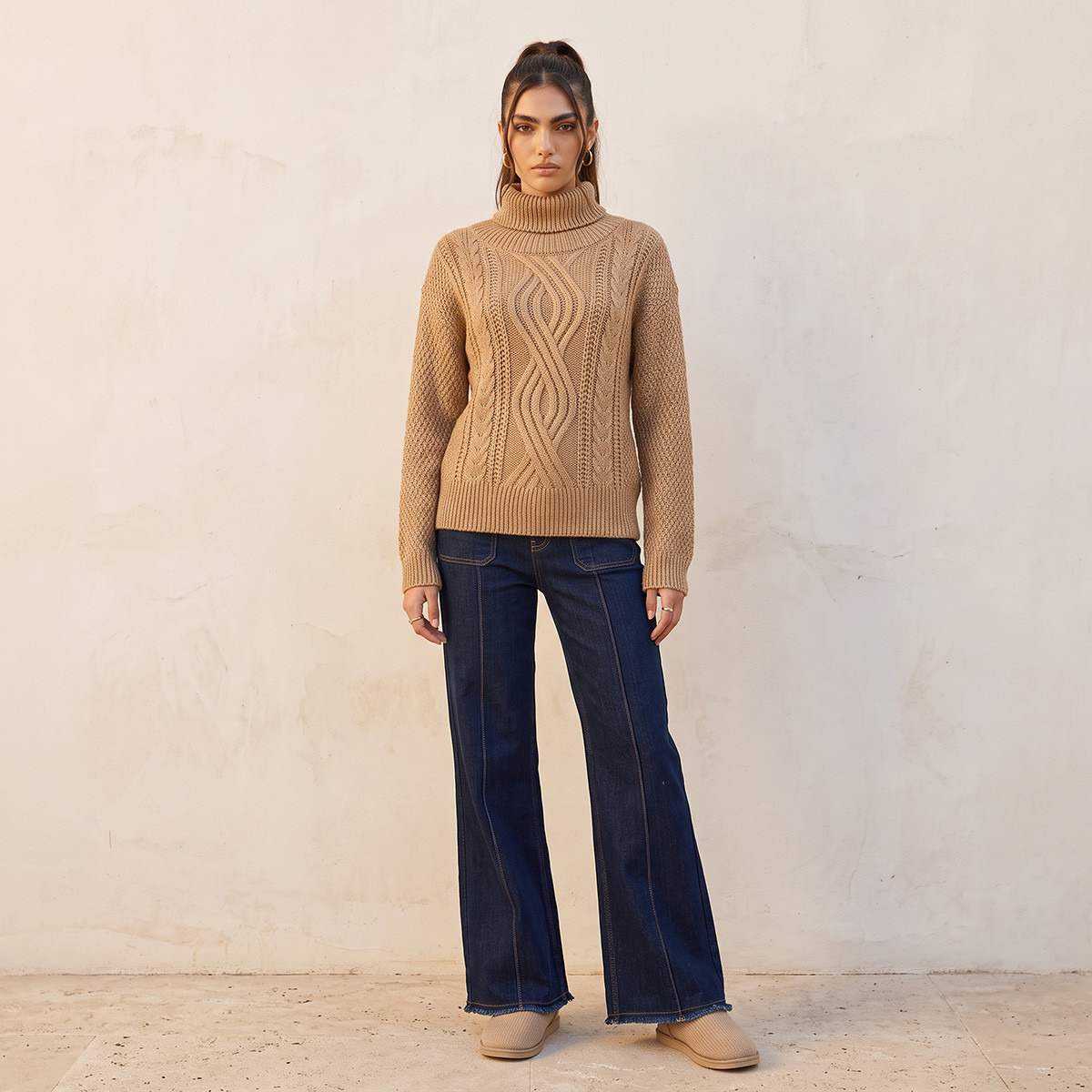كنزة بياقة عالية وتصميم محبوك من سبلاش سمارت-women-winterwear-cardigansandjumpers-jumpers-image-2