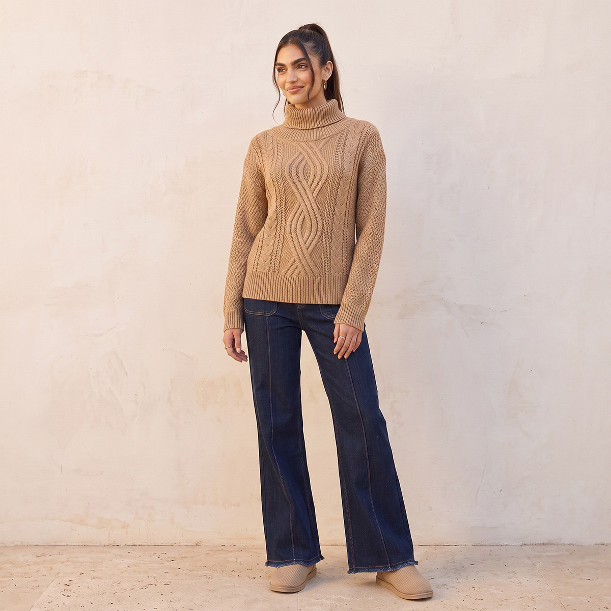 كنزة بياقة عالية وتصميم محبوك من سبلاش سمارت-women-winterwear-cardigansandjumpers-jumpers-image-7