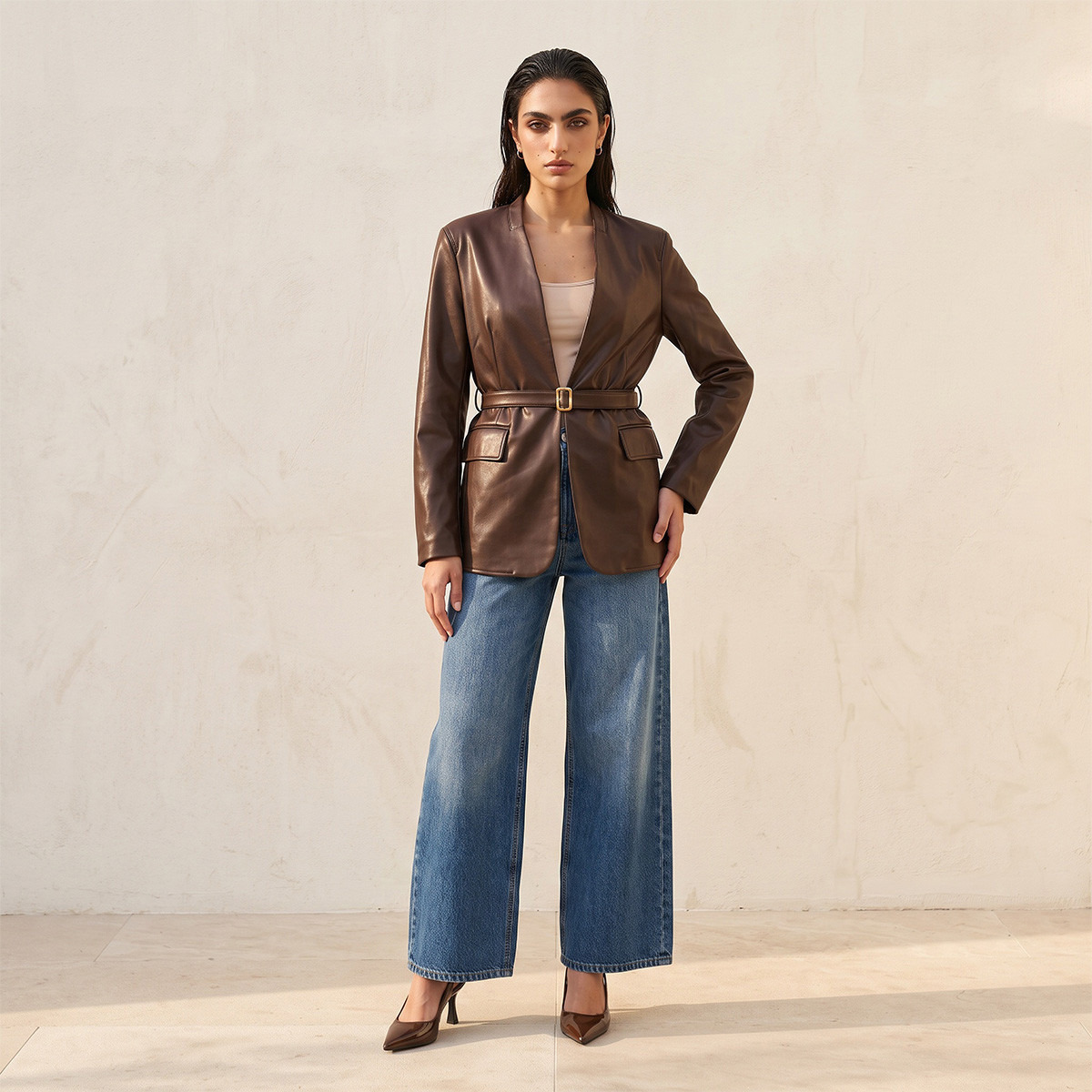جاكيت من الجلد الصناعي مع حزام من سبلاش سمارت-women-winterwear-coatsandjackets-jackets-image-3