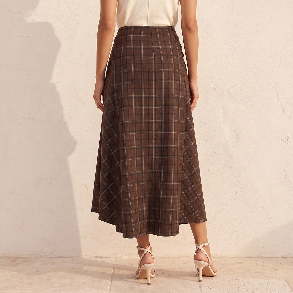 تنورة ميدي كاروهات بسحاب إغلاق من سبلاش سمارث-women-clothing-skirts-image-3