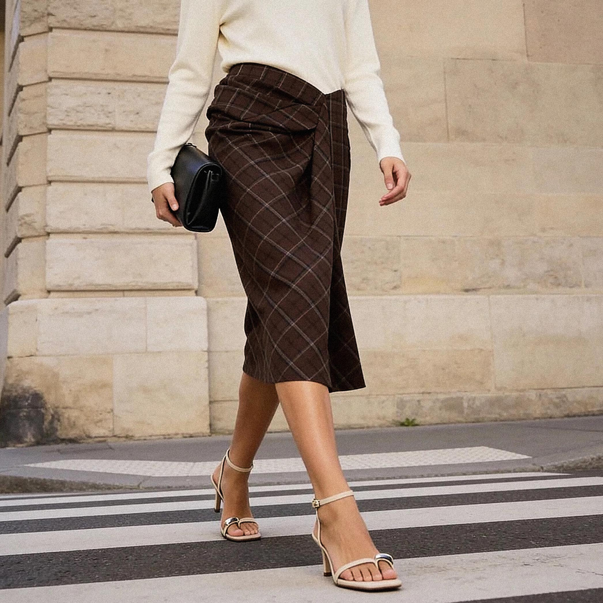 تنورة ميدي كاروهات بسحاب إغلاق من سبلاش سمارث-women-clothing-skirts-image-1
