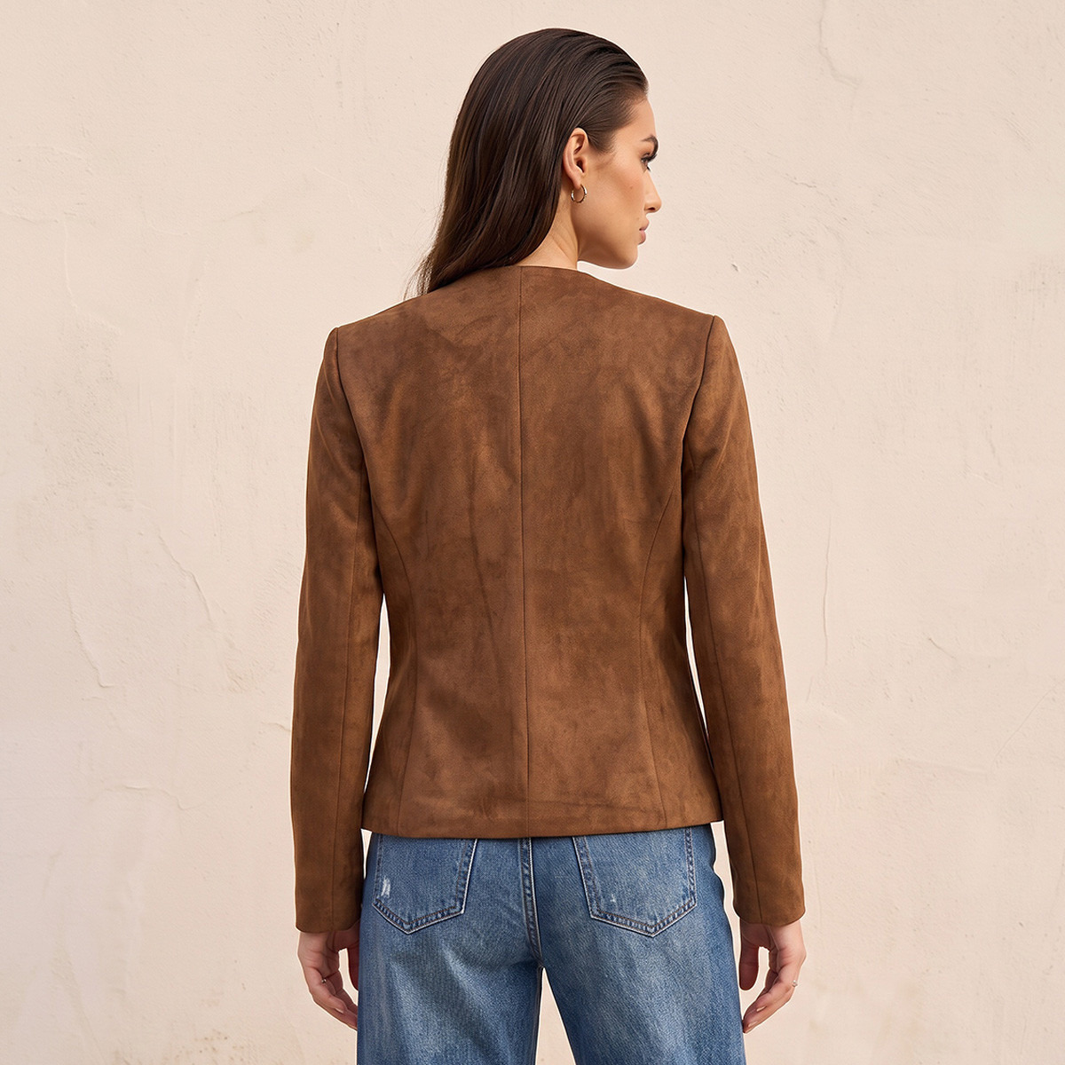 جاكيت من الشمواه بتفاصيل أزرار من سبلاش سمارت-women-winterwear-coatsandjackets-jackets-image-3