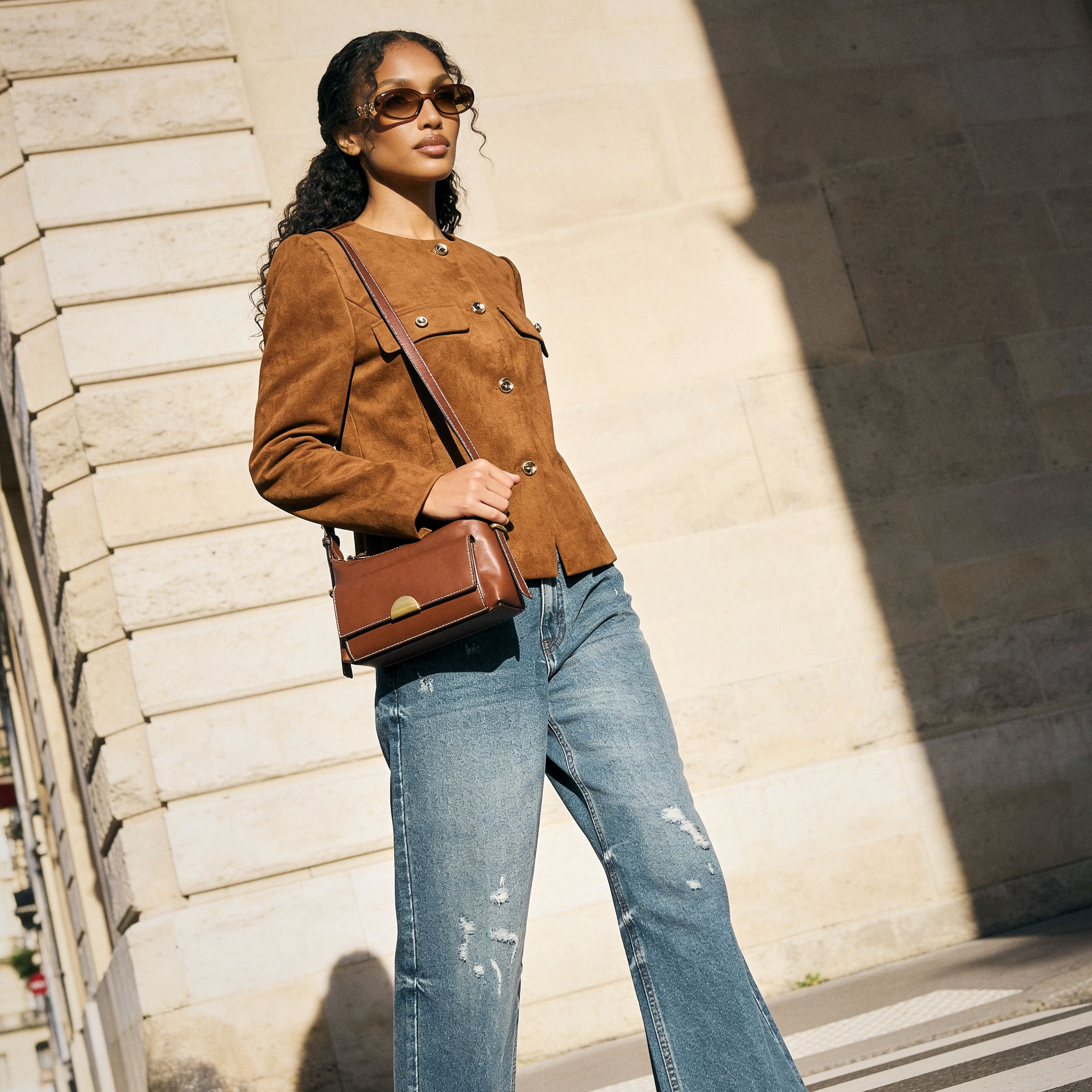 جاكيت من الشمواه بتفاصيل أزرار من سبلاش سمارت-women-winterwear-coatsandjackets-jackets-image-1