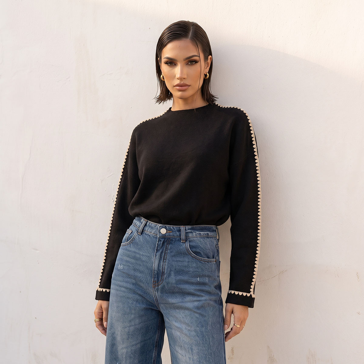 كنزة بياقة ضيقة وتفاصيل خياطة بارزة من سبلاش سمارت-women-winterwear-cardigansandjumpers-jumpers-image-2