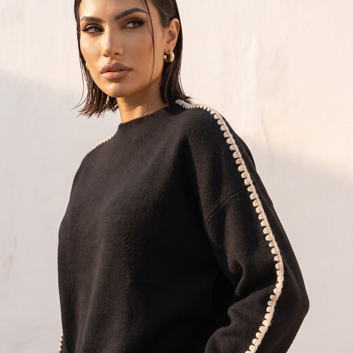 كنزة بياقة ضيقة وتفاصيل خياطة بارزة من سبلاش سمارت-women-winterwear-cardigansandjumpers-jumpers-image-5