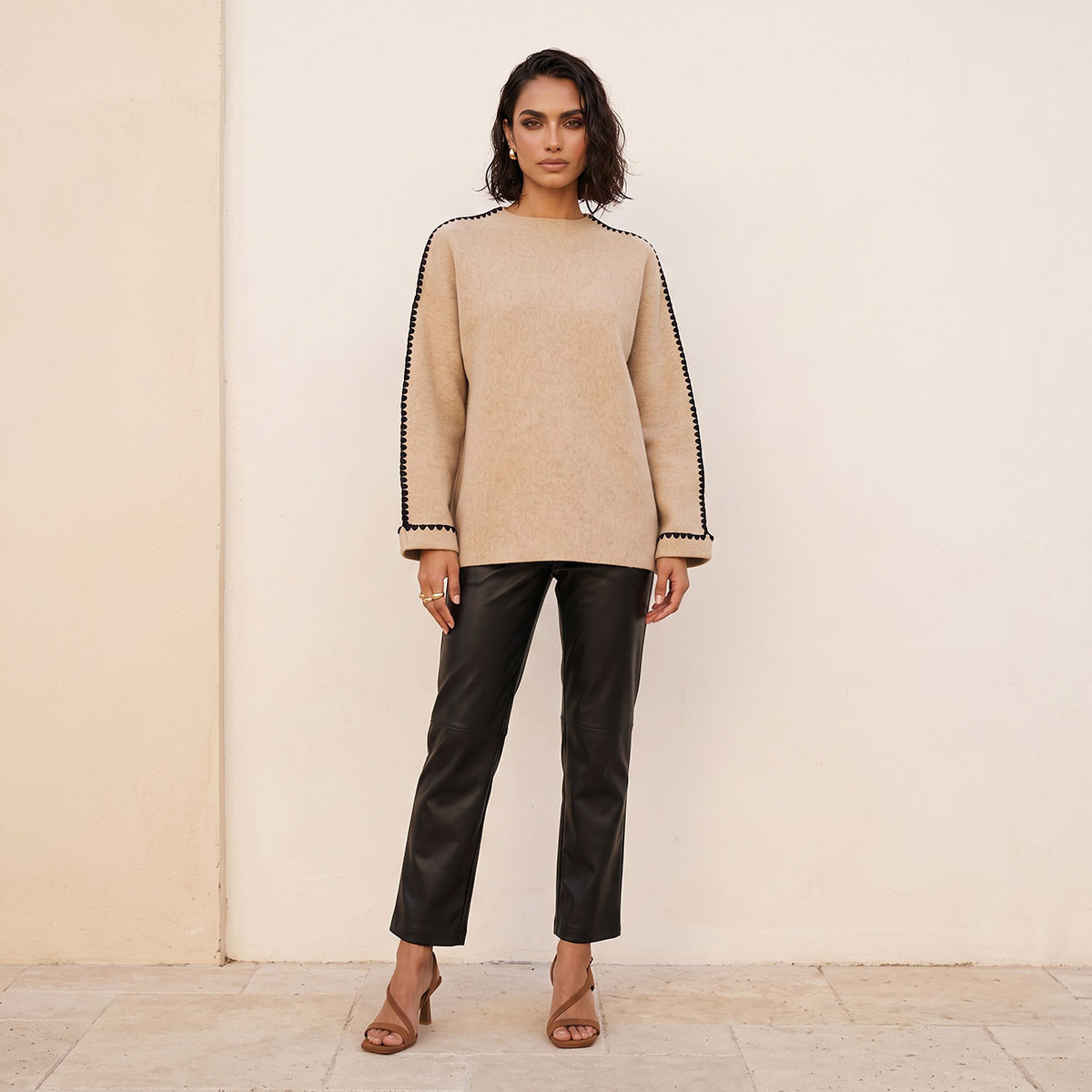 كنزة بياقة ضيقة وتفاصيل خياطة بارزة من سبلاش سمارت-women-winterwear-cardigansandjumpers-jumpers-image-3