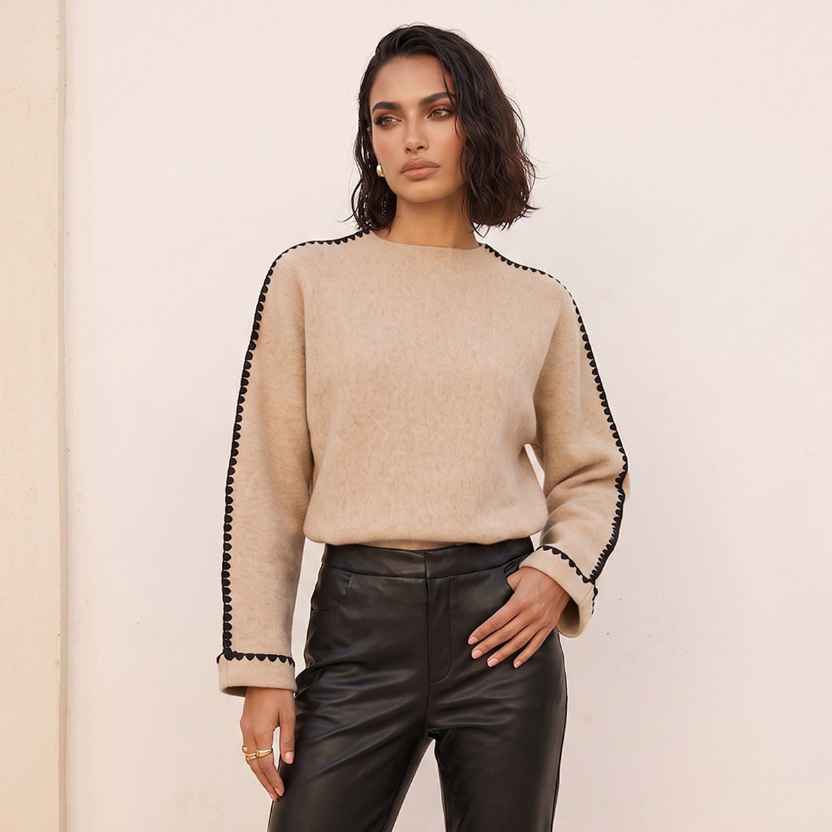 كنزة بياقة ضيقة وتفاصيل خياطة بارزة من سبلاش سمارت-women-winterwear-cardigansandjumpers-jumpers-image-7