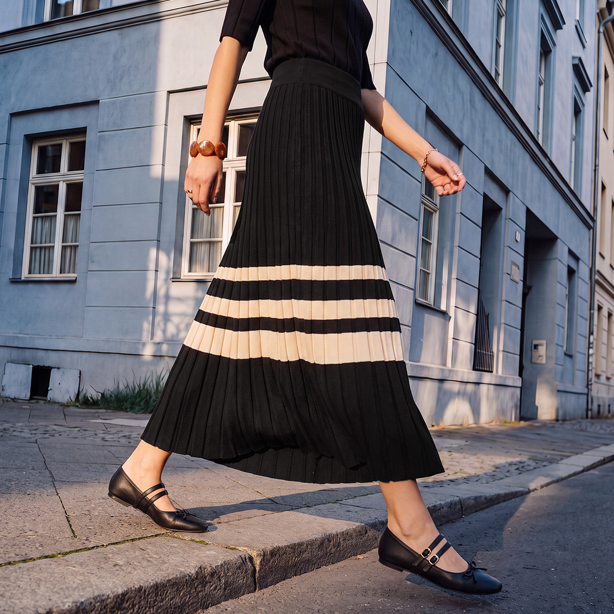 Splash Smart Pleated A-line Skirt with Ribbed Waistband-women-clothing-skirts-image-1