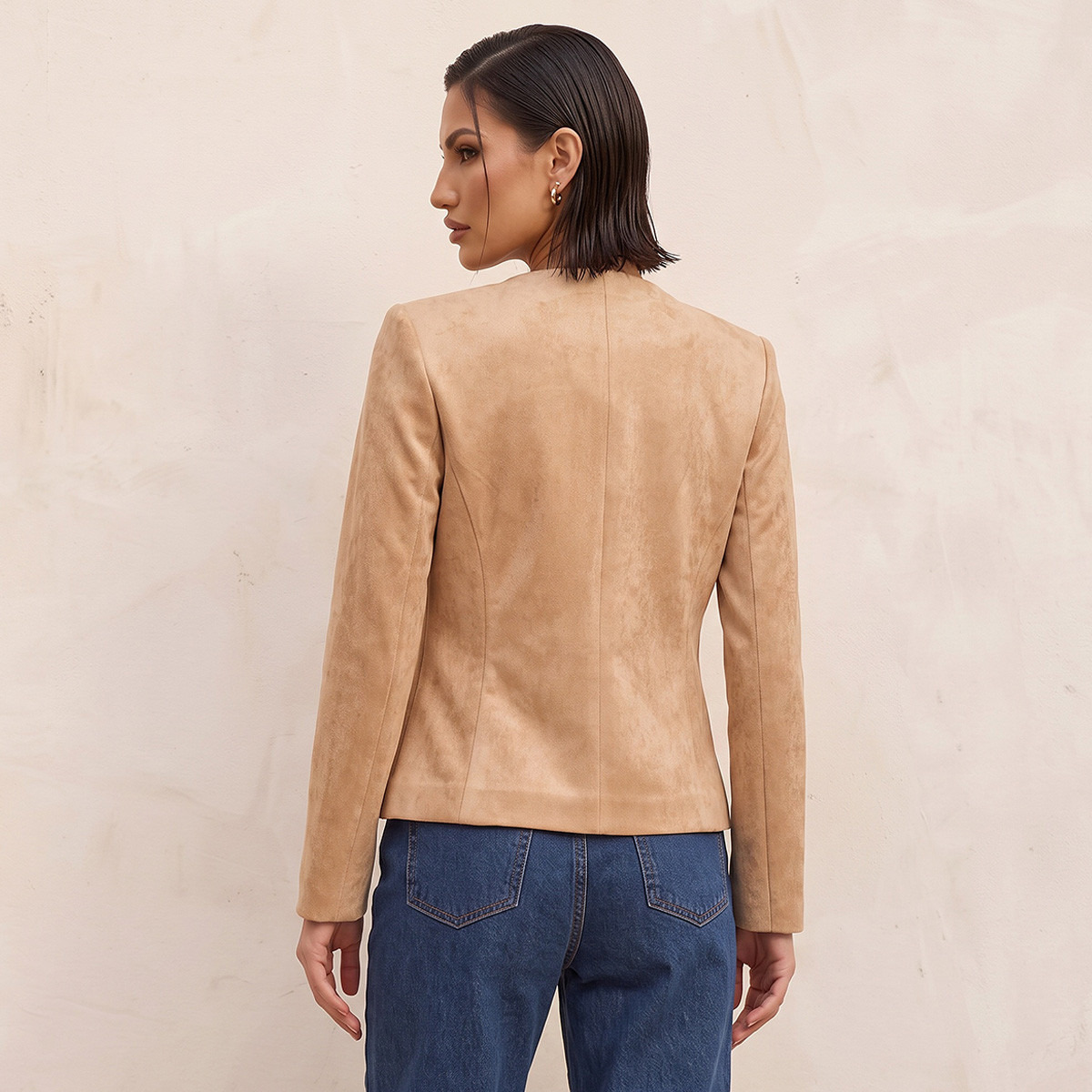 جاكيت من الشمواه بتفاصيل أزرار من سبلاش سمارت-women-winterwear-coatsandjackets-jackets-image-3