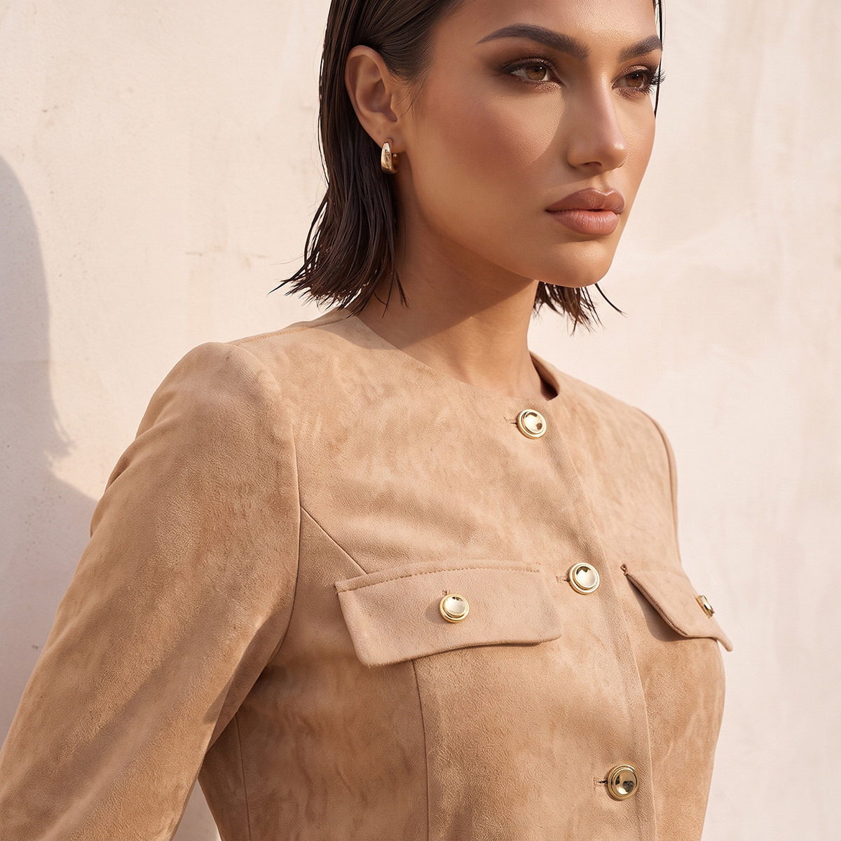 جاكيت من الشمواه بتفاصيل أزرار من سبلاش سمارت-women-winterwear-coatsandjackets-jackets-image-4
