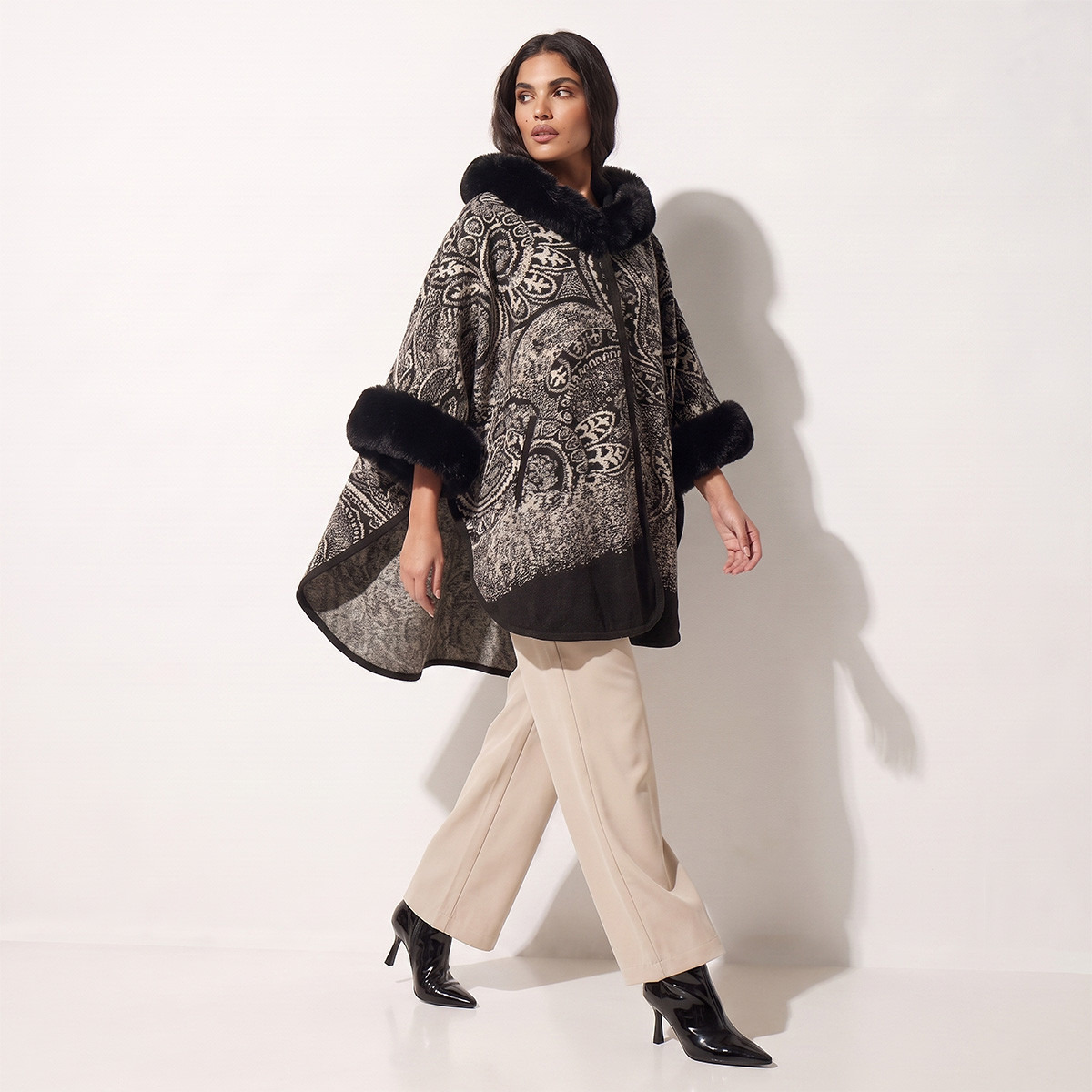 Splash Smart Relaxed Fit Paisley Print Hooded Poncho-women-winterwear-cardigansandjumpers-cardigans-image-5