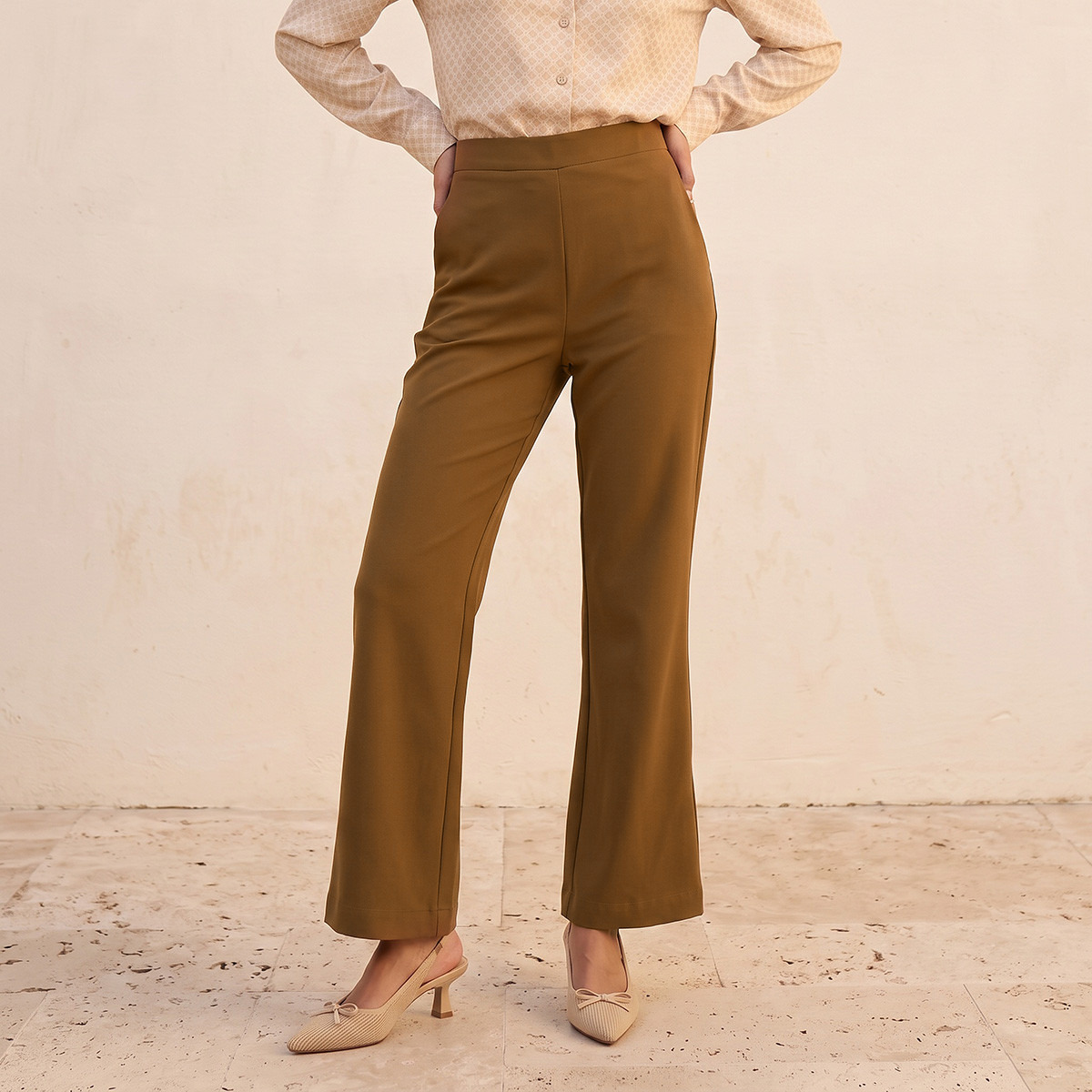 بنطلون بقصة بوت كت من سبلاش سمارت-women-clothing-trousers-image-1