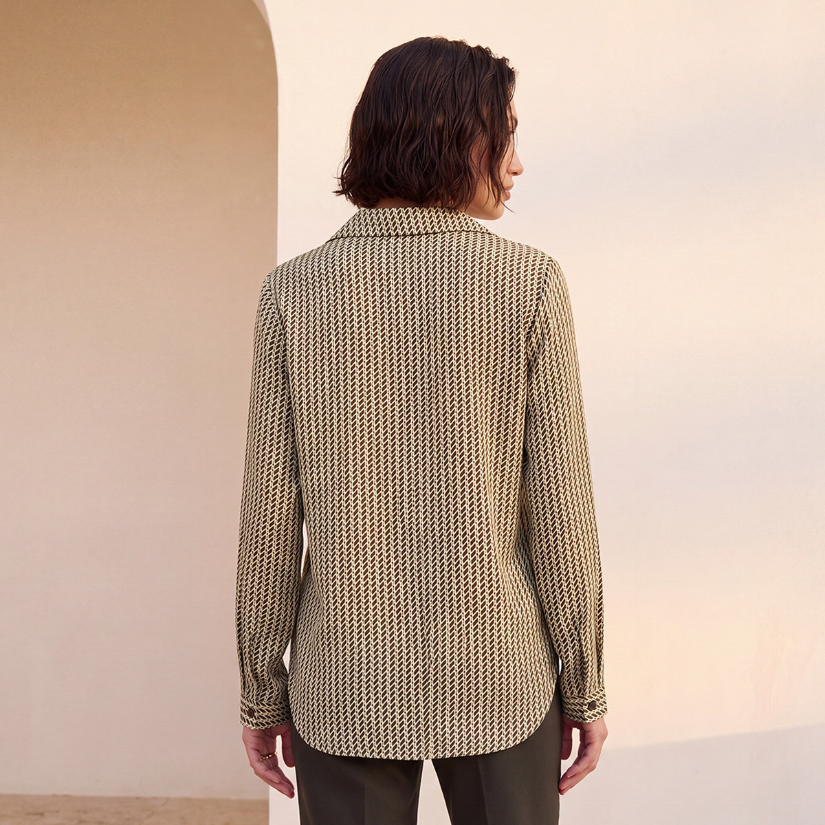 قميص بياقة نوتش من سمارت من سبلاش-women-clothing-shirtsandblouses-shirts-image-3