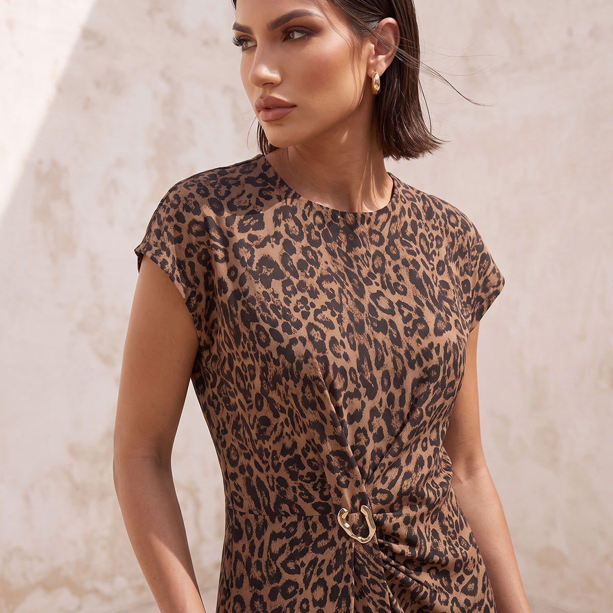 فستان بطبعات حيوانات وزينة معدنية من سبلاش سمارت-women-clothing-dresses-image-5