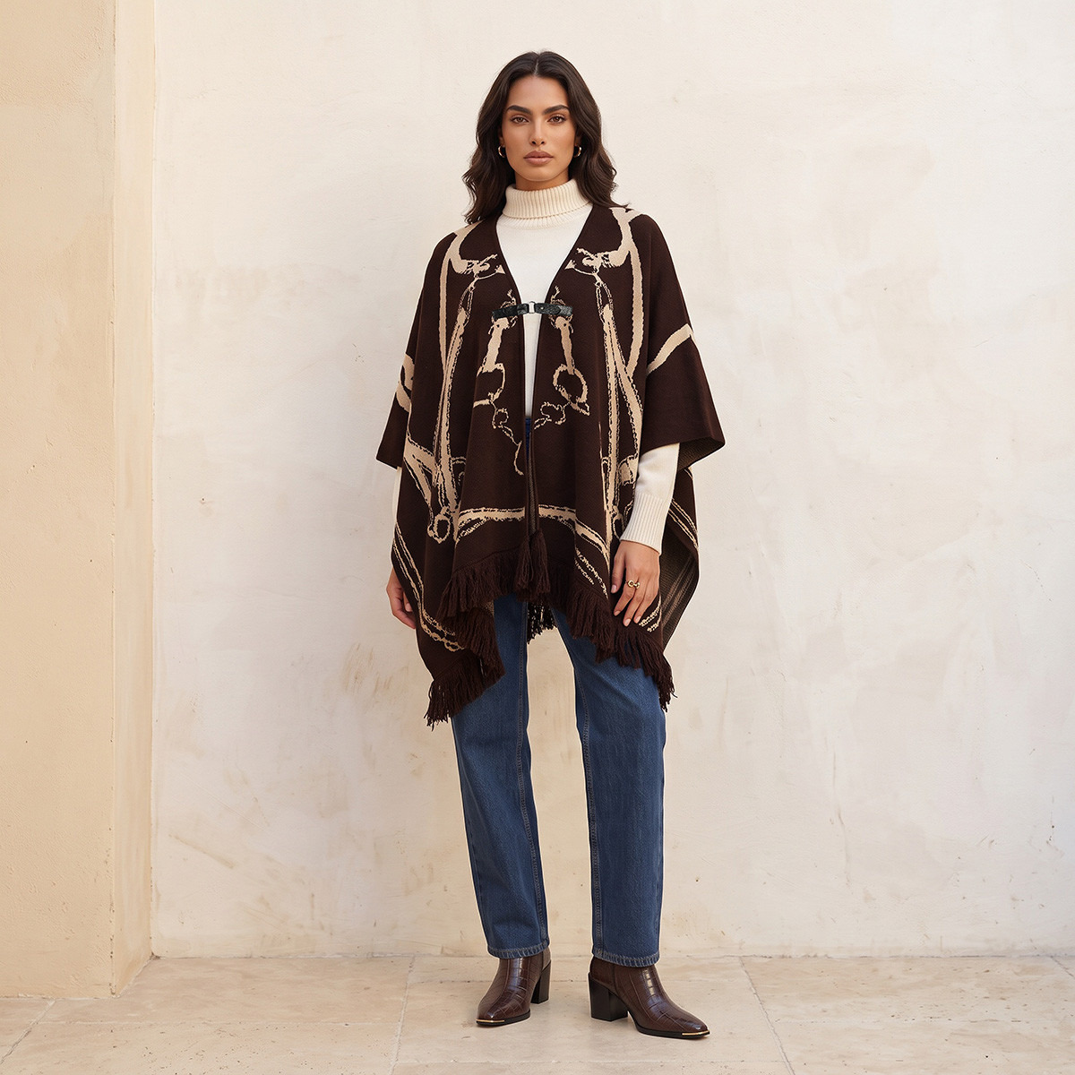 وشاح بونشو بقصة مريحة وحواف غير متماثلة وطبعات من سمارت من سبلاش-women-winterwear-cardigansandjumpers-cardigans-image-4