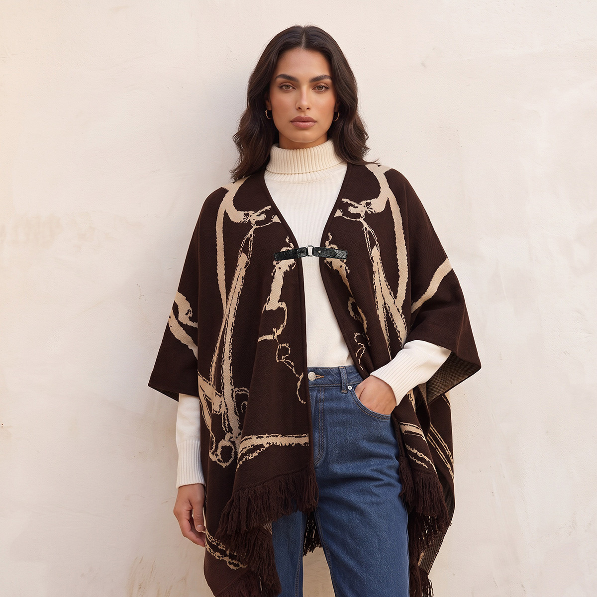 وشاح بونشو بقصة مريحة وحواف غير متماثلة وطبعات من سمارت من سبلاش-women-winterwear-cardigansandjumpers-cardigans-image-6
