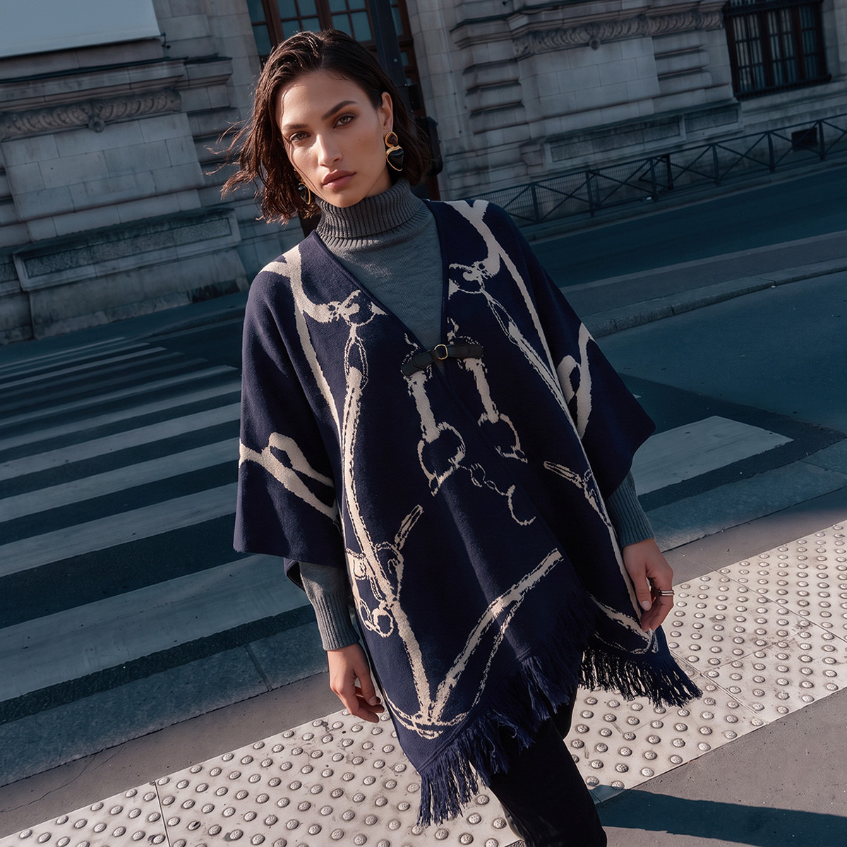 Splash Smart Relaxed Fit Abstract Print Poncho with Asymmetric Hem-women-winterwear-cardigansandjumpers-cardigans-image-1