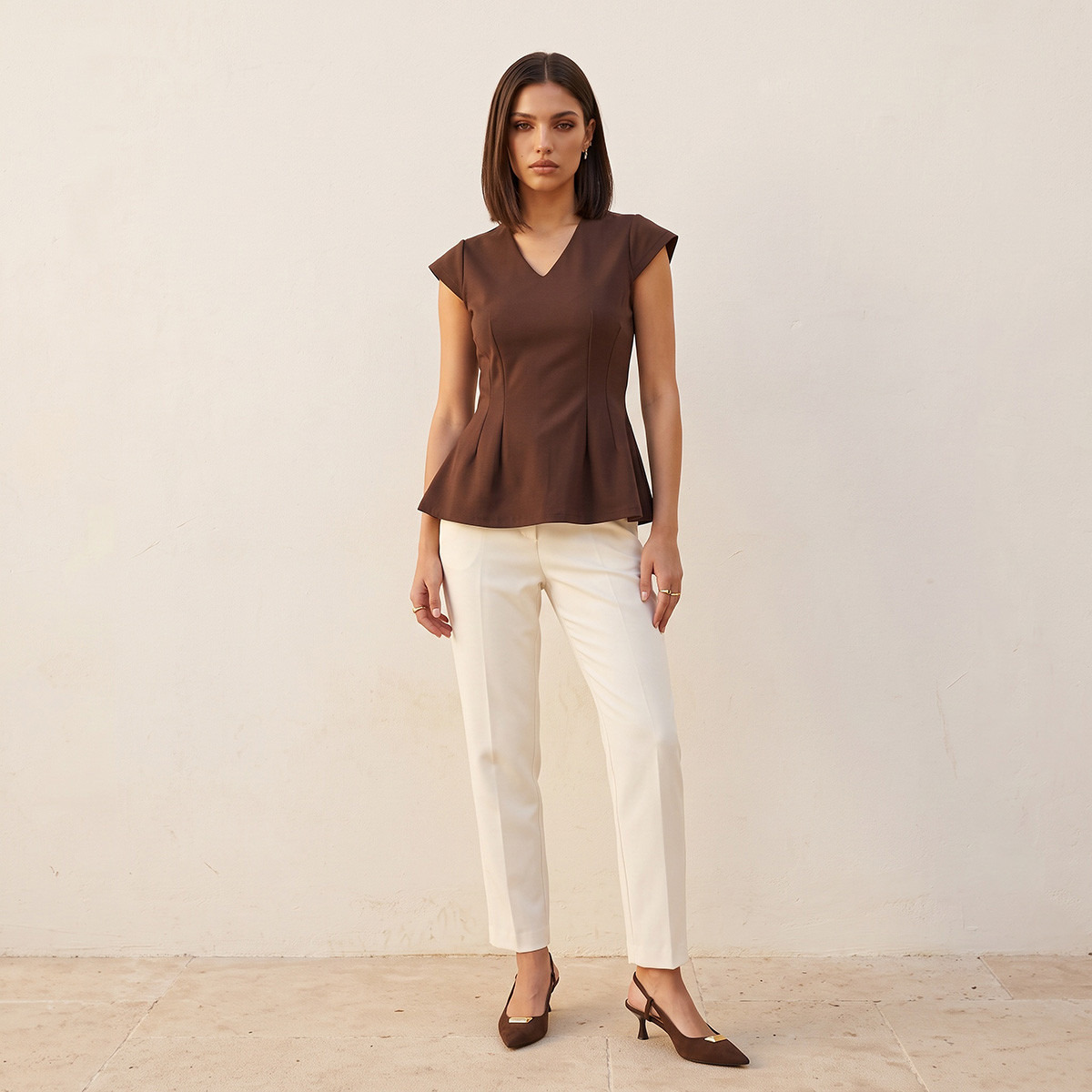 بلوزة بيبلوم بياقة V من سبلاش سمارت-women-clothing-shirtsandblouses-blouses-image-3