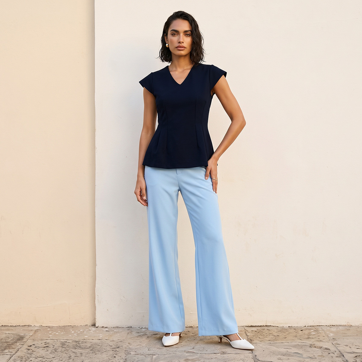 بلوزة بيبلوم بياقة V من سبلاش سمارت-women-clothing-shirtsandblouses-blouses-image-2