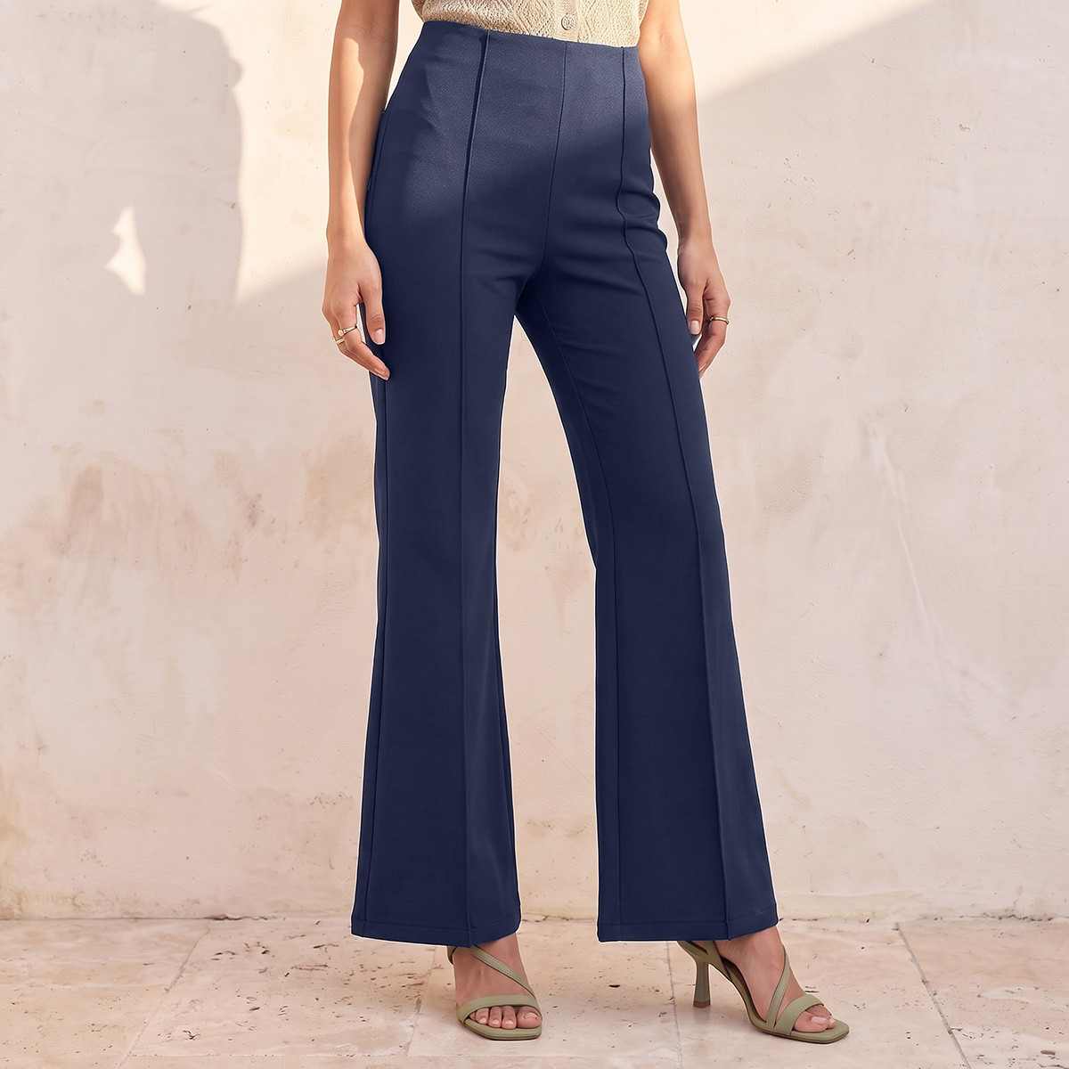 بنطلون بقصة واسعة ودرزات من سبلاش سمارت-women-clothing-trousers-image-1