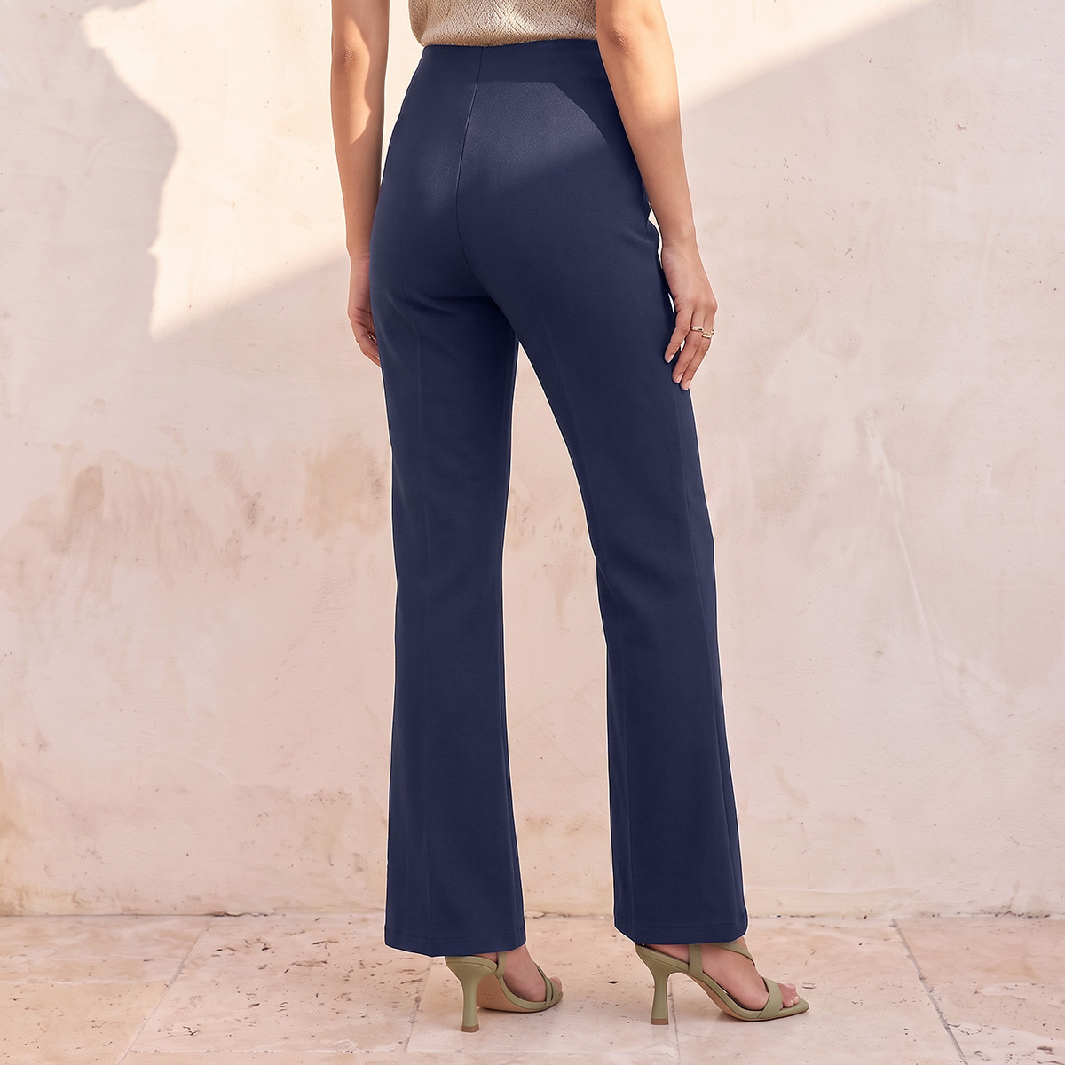 بنطلون بقصة واسعة ودرزات من سبلاش سمارت-women-clothing-trousers-image-3